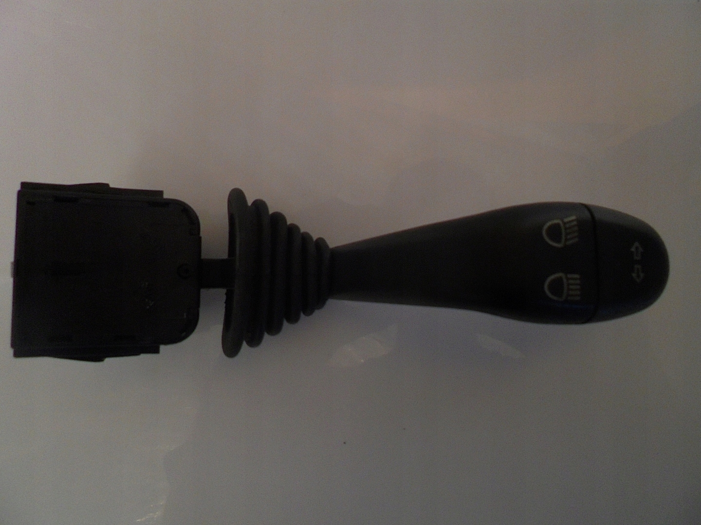 Bouton Indicateurs de direction SKODA 501.597 SKODA