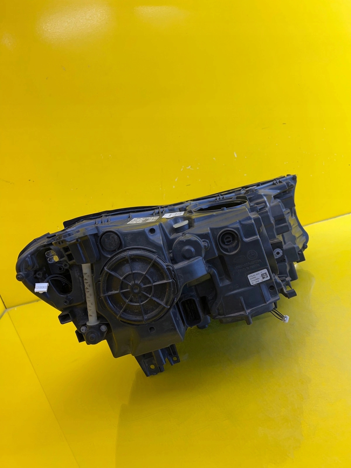 light left BMW 7 G11 Laser 15-18 8499235-01