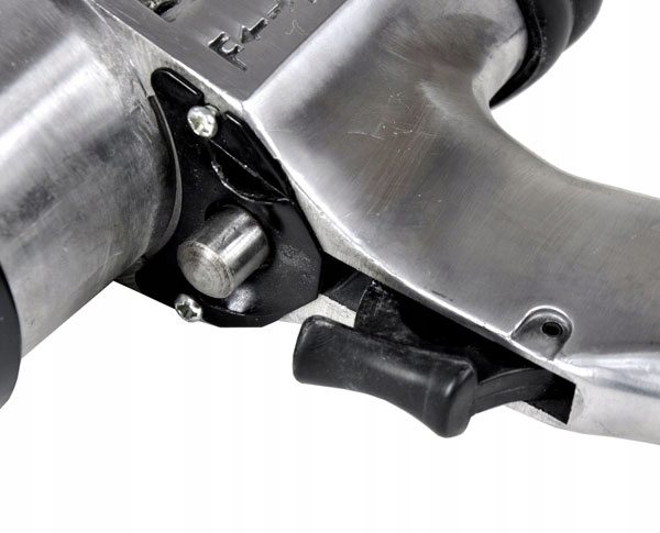 KLUCZ PNEUMATYCZNY DO KÓŁ 1/2" ZESTAW NASADEK Rozmiar trzpienia 1/2''