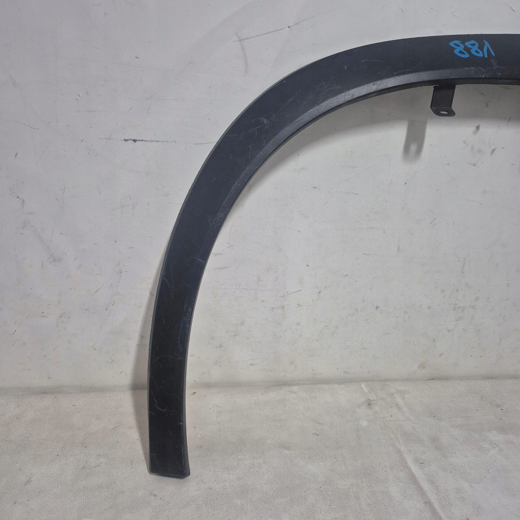 LEXUS UX 18-> moulding cap left front
