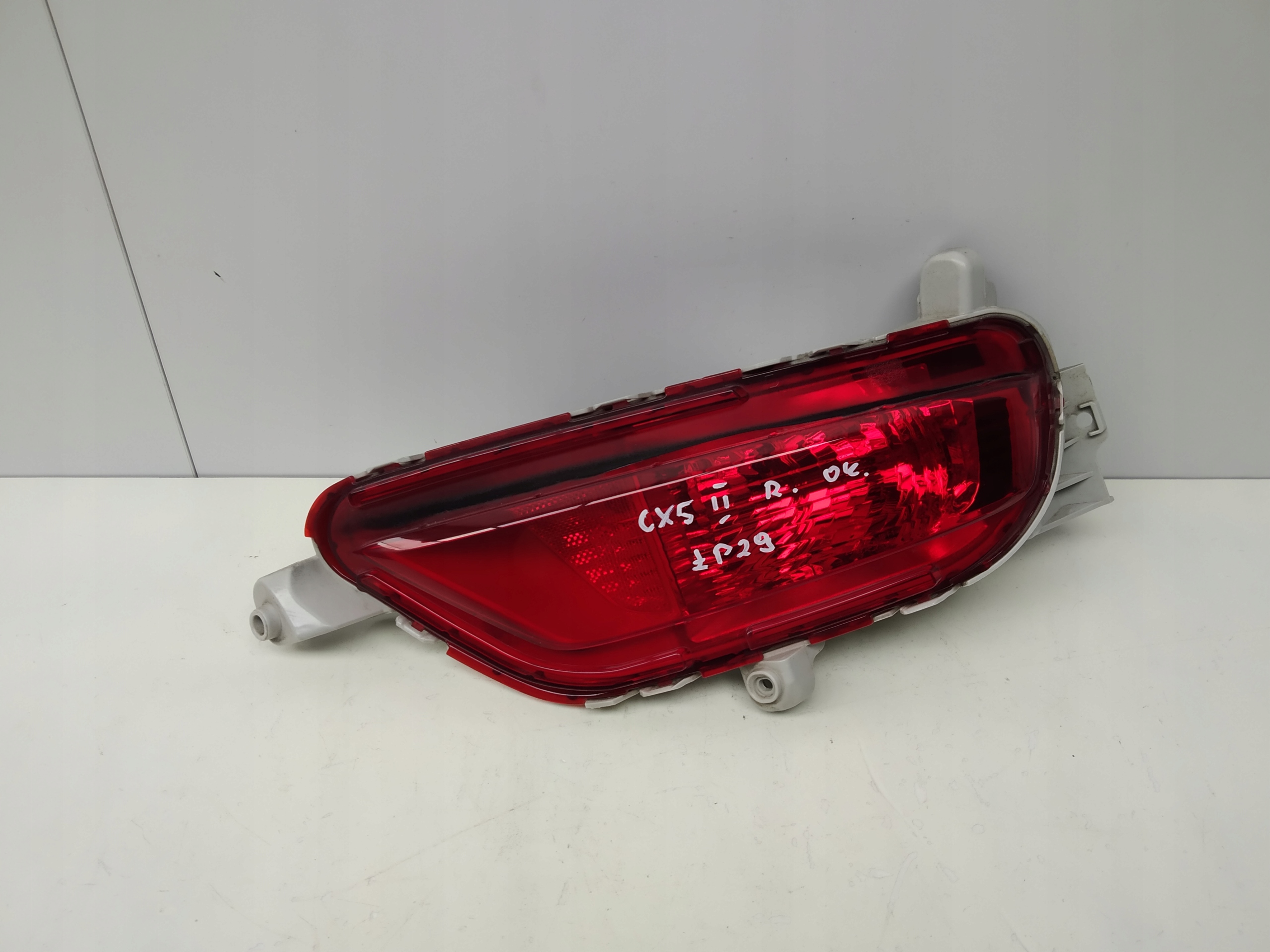 17+ Mazda Cx5 II light light odblask right of a bumper rear part original