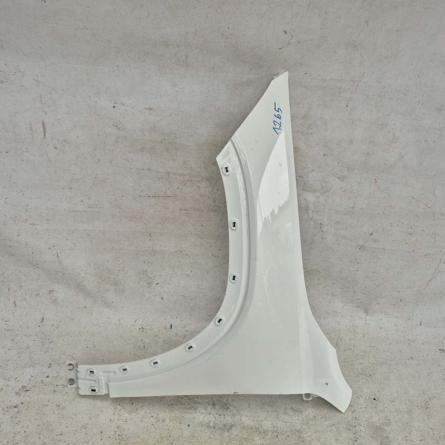 MERCEDES EQB W243 21- BŁOTNIK LEWY PRZÓD PRZEDNI A2438810100