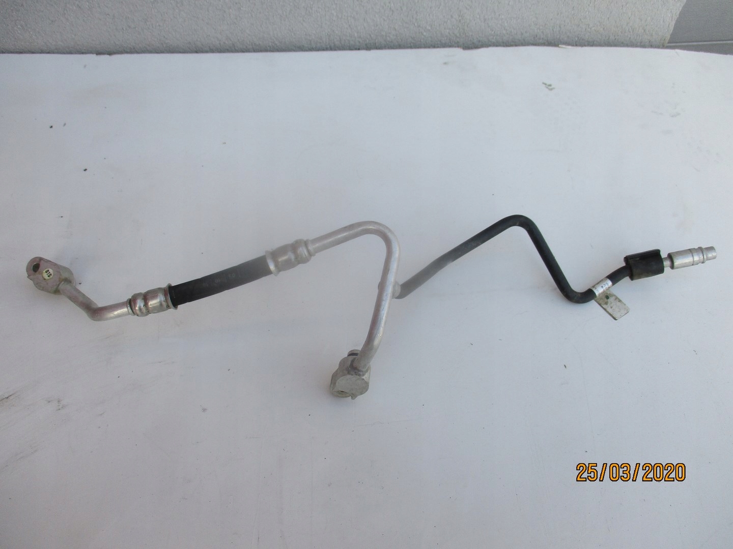 ШЛАНГ КОНДИЦІОНЕРА 4M0846706E