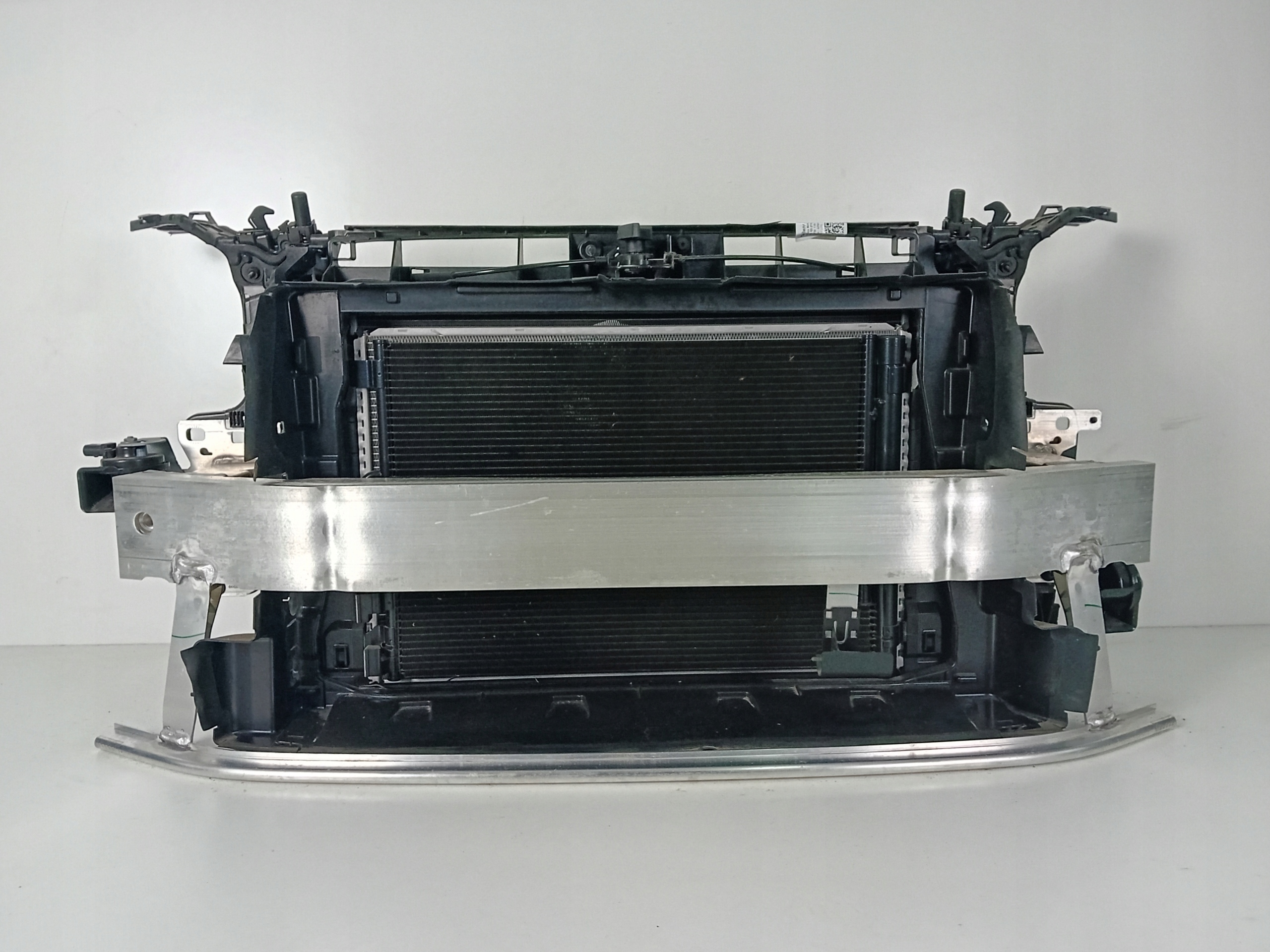 AUDI Q3 WZMOCNIENIE PAS KOMPLETNY 1.4 TSI 21 KM