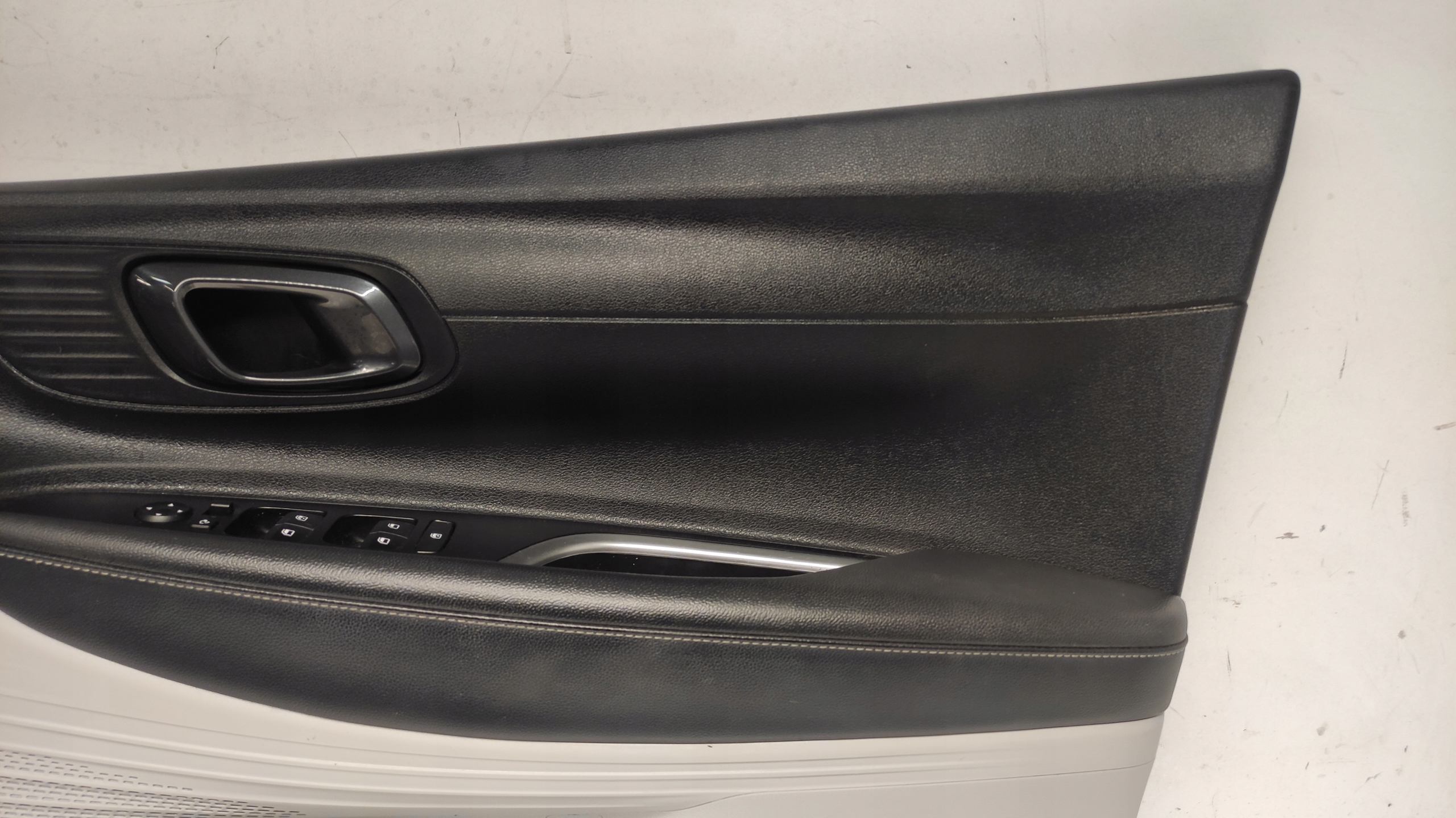 HYUNDAI I20 III side upholstery door right right front front BOSE 21
