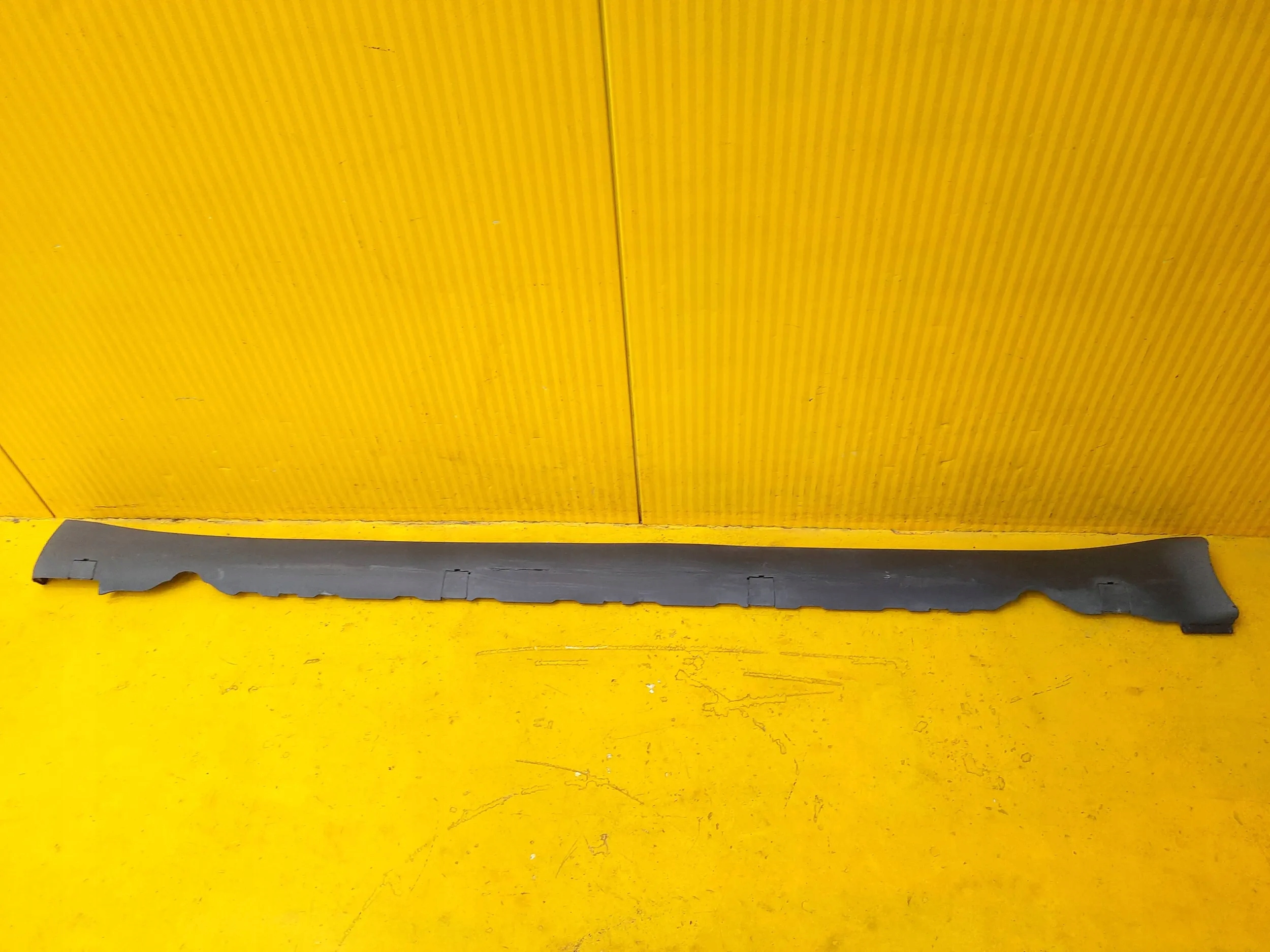 108982800D - Tesla модель 3 накладка на порог левая 1089828-00-D