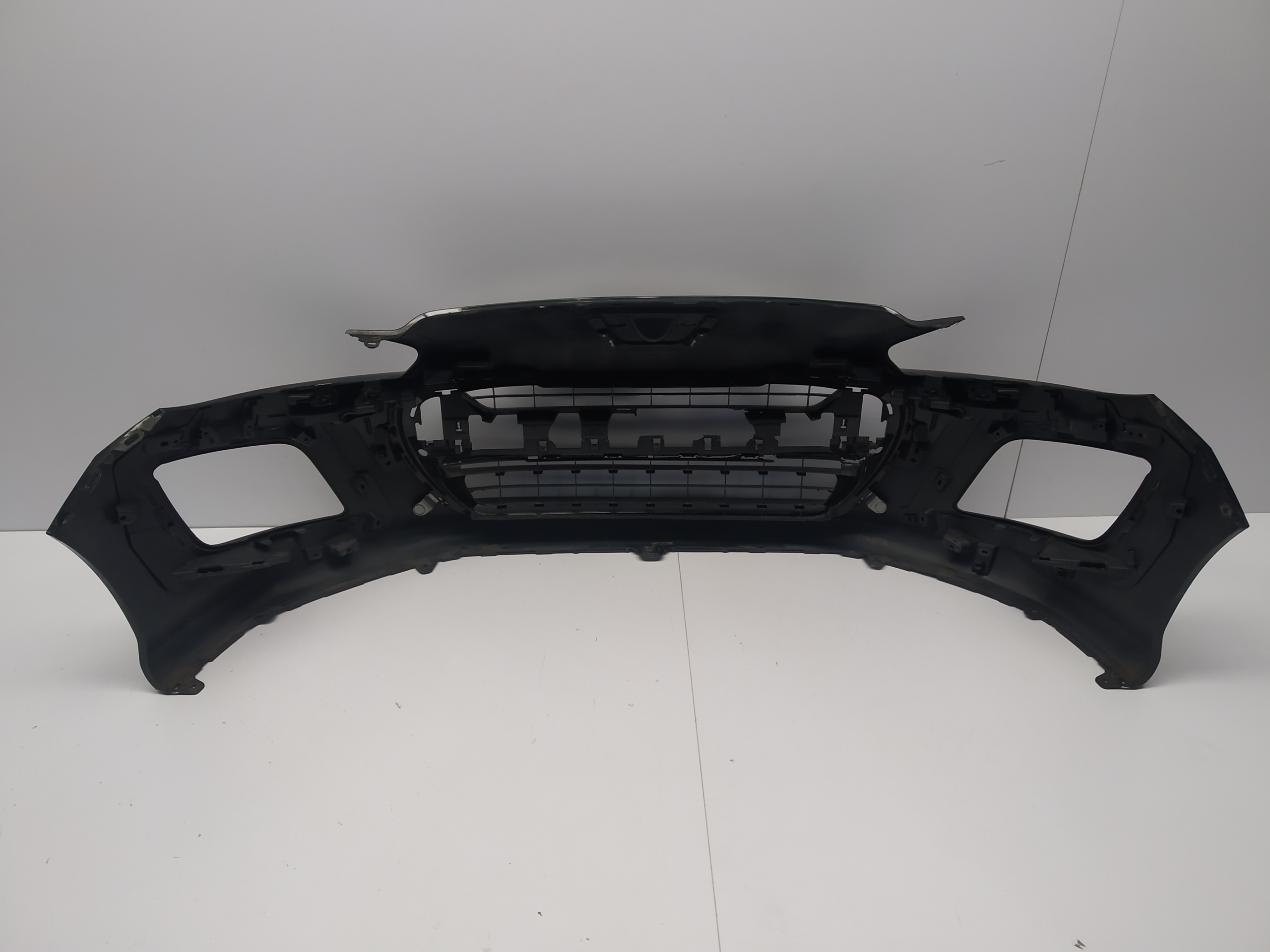 2011r- Peugeot 308 T7 lift bumper front original grid black