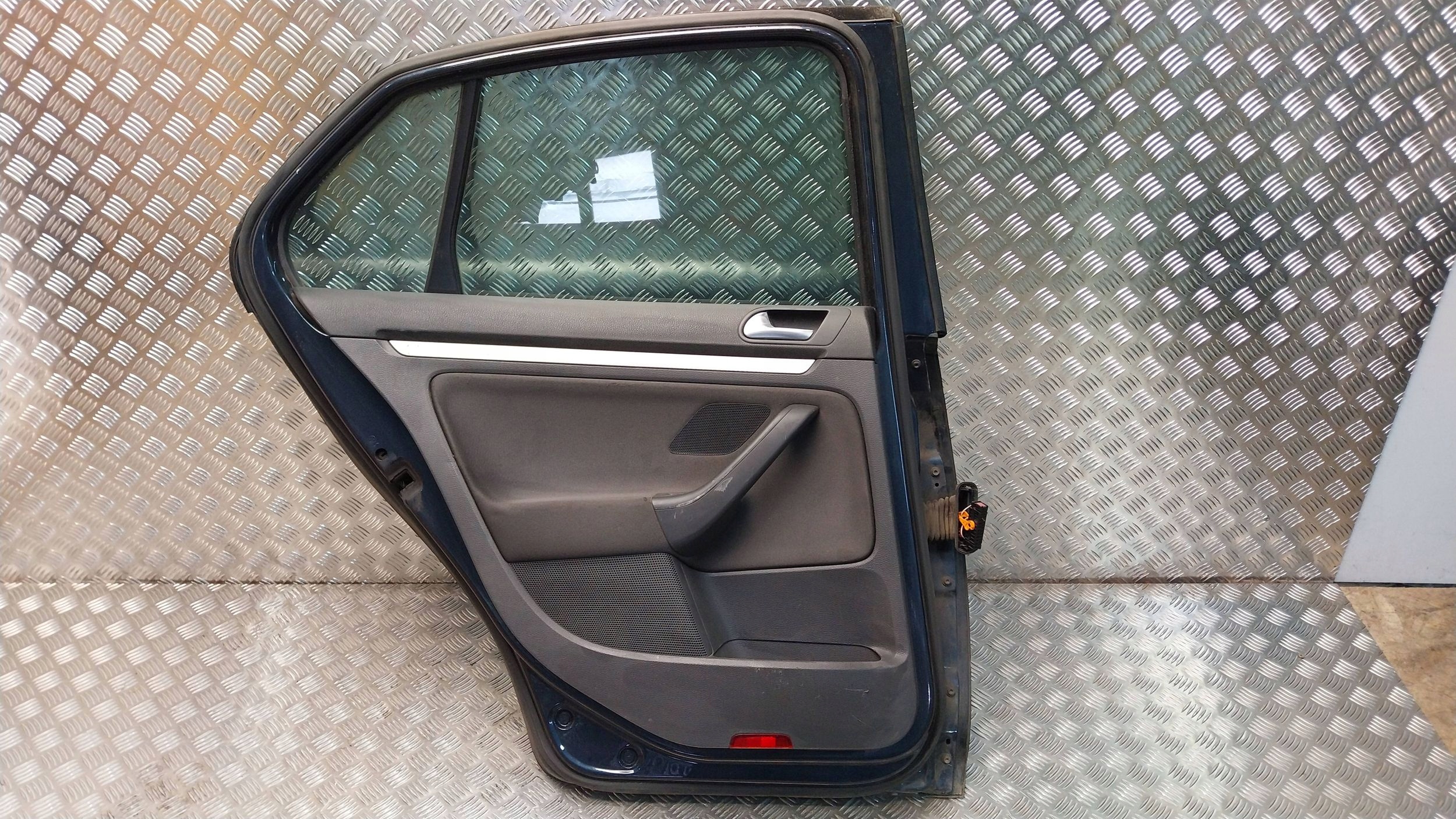 Tür heck links VW JETTA V 05