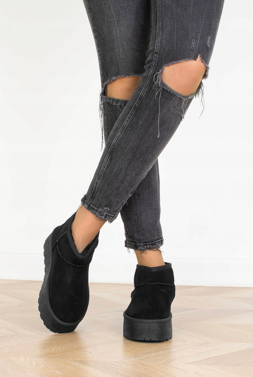 7684 CZARNE OCIEPLANE BOTKI ŚNIEGOWCE PLATFORMA 38 Wzór dominujący bez wzoru