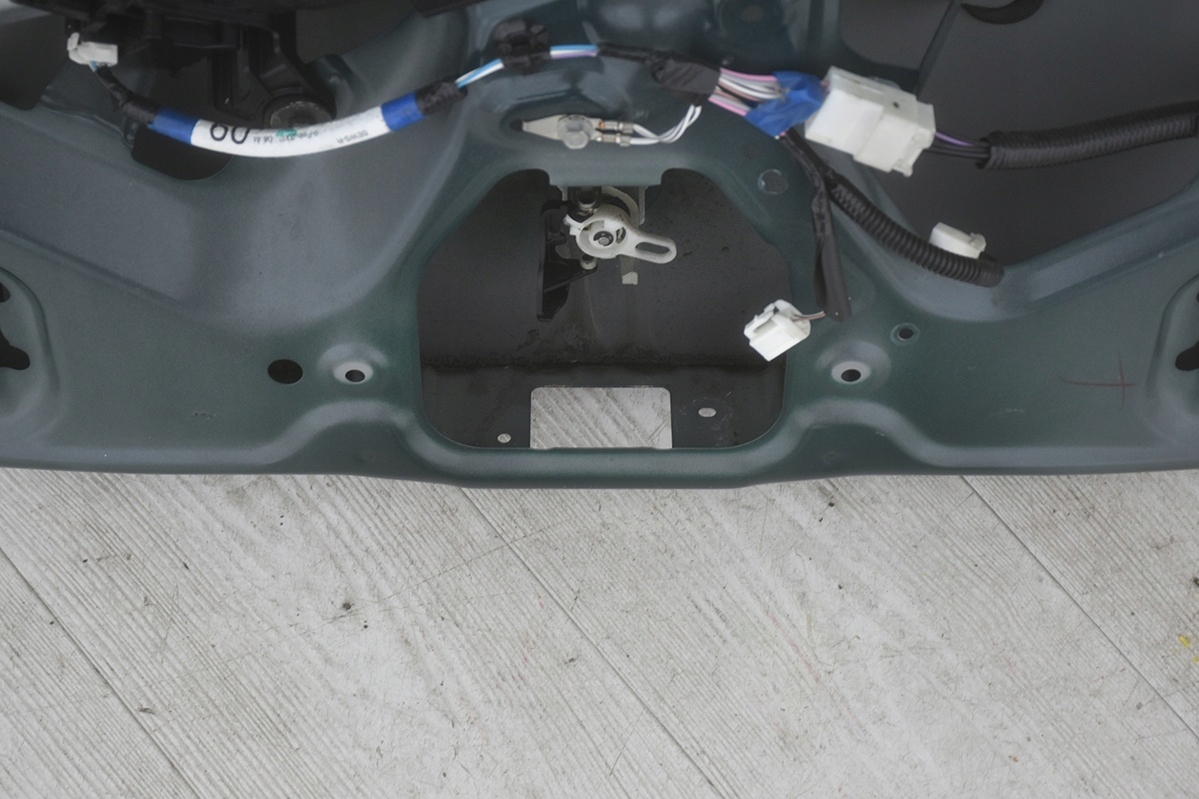 boot doors * rear part TOYOTA YARIS II GS3