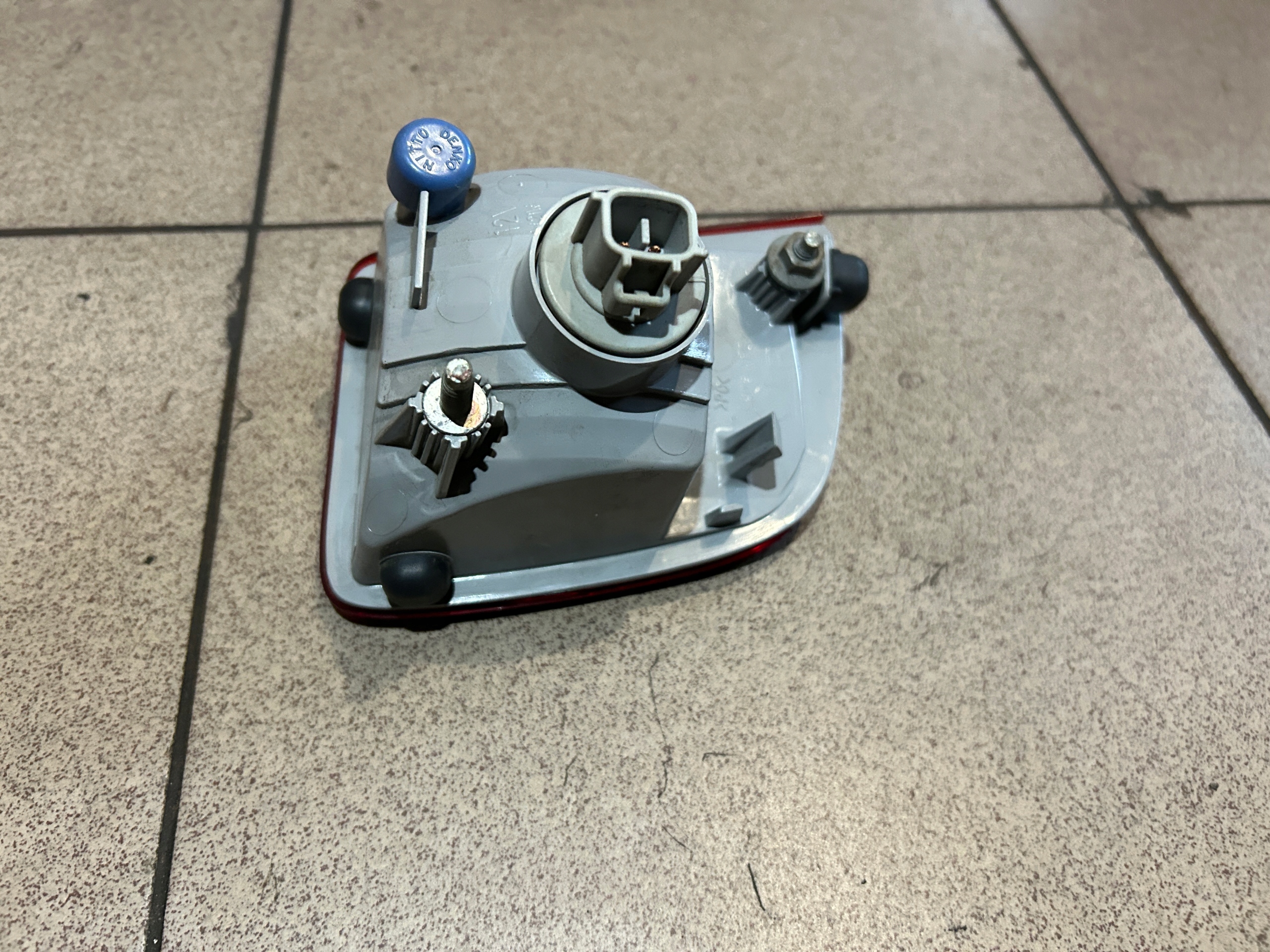 LAMPA PRAWY TYŁ LAND CRUISER 200 Rodzaj lampy dedykowana