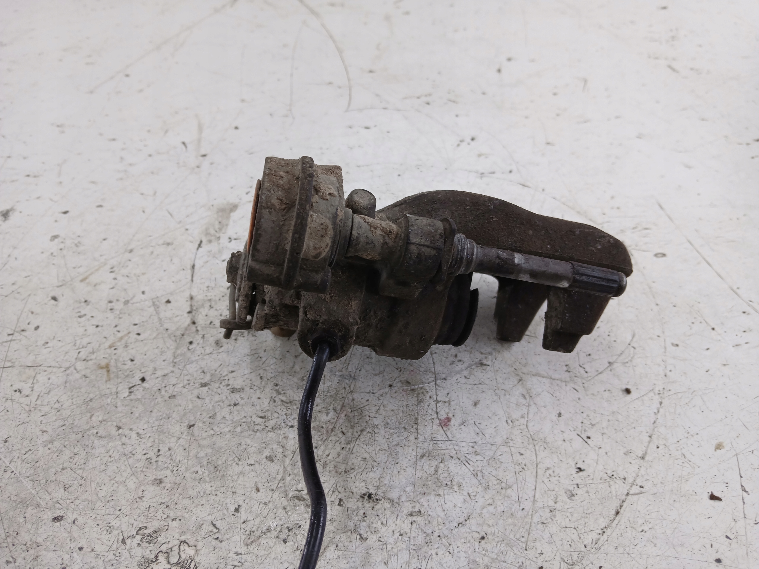 PEUGEOT 207 CC caliper brake left rear part