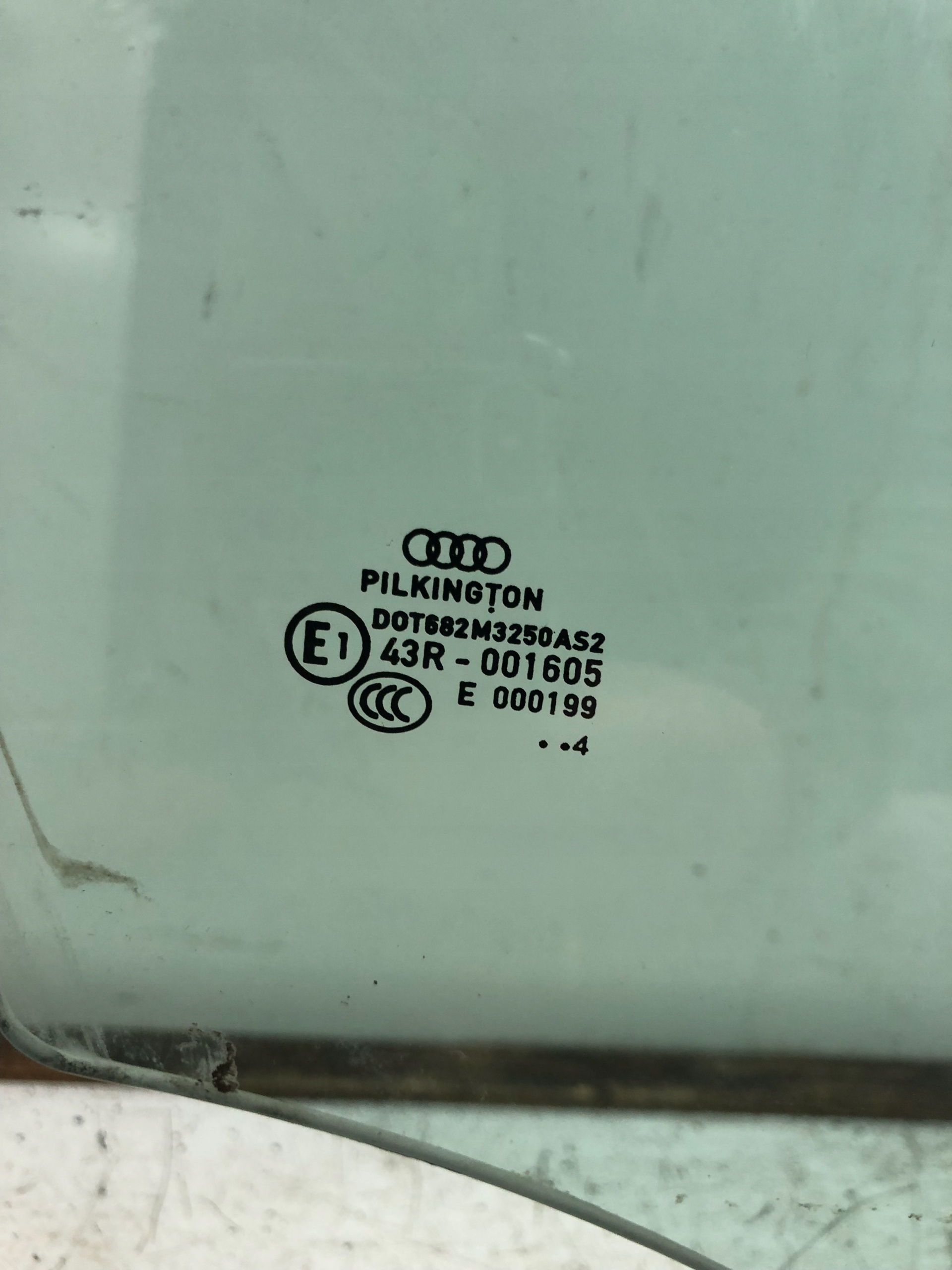 window door right front AS2 AUDI A4 B8 LIFT sedan