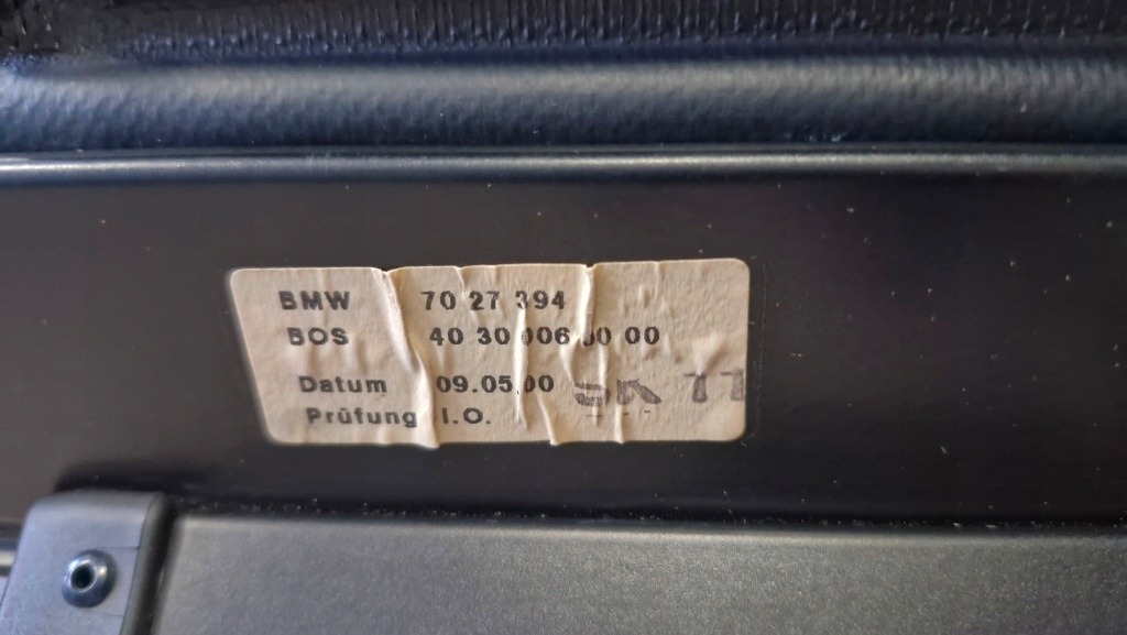 ролета багажника BMW E46 2002r. 7027394