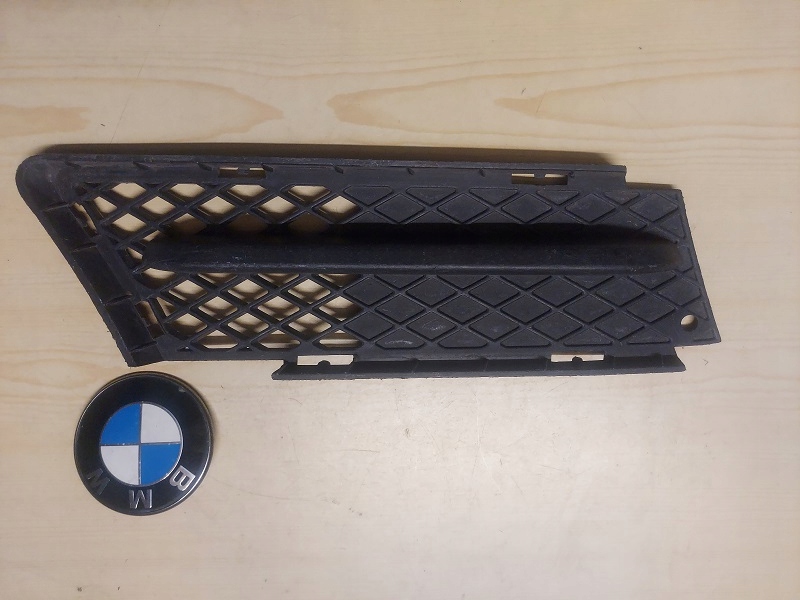 BMW E90 E91 KRATKA ZDERZAKA PRZEDNIEGO LEWA/ PRAWA