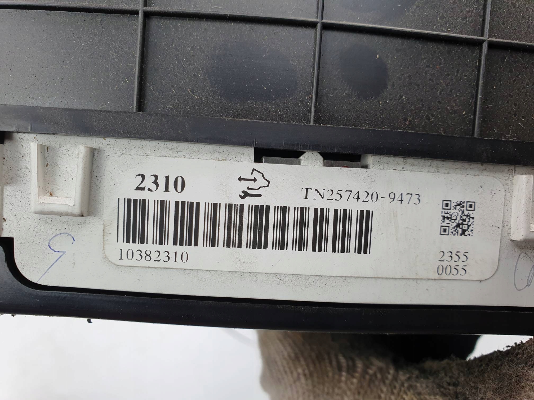 dials clock TN257420-9473 CADILLAC SEVILLE STS