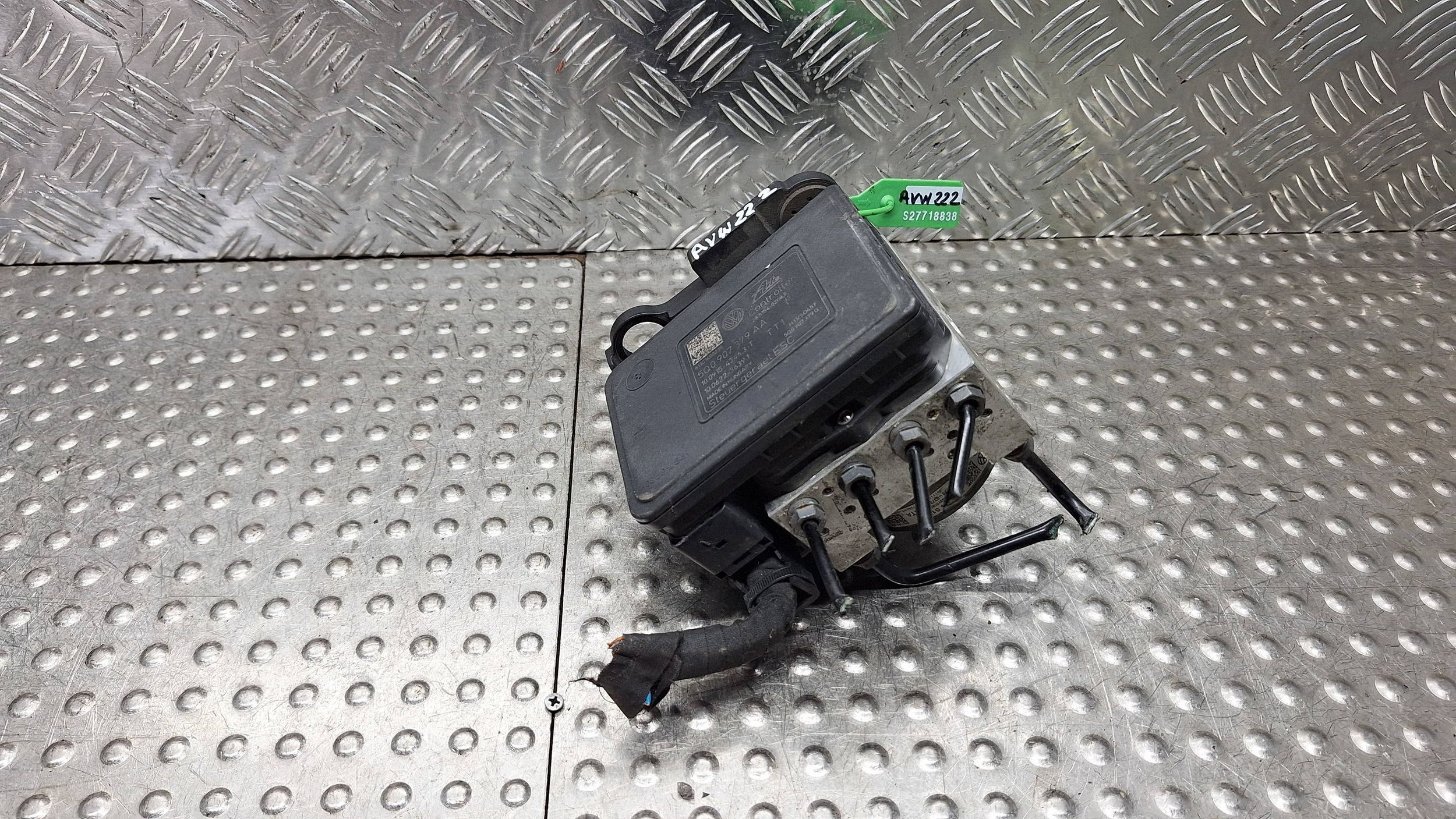pump control unit ABS 5Q0614517T 5Q0907379AA AUDI A3 8V GOLF VII OCTAVIA III