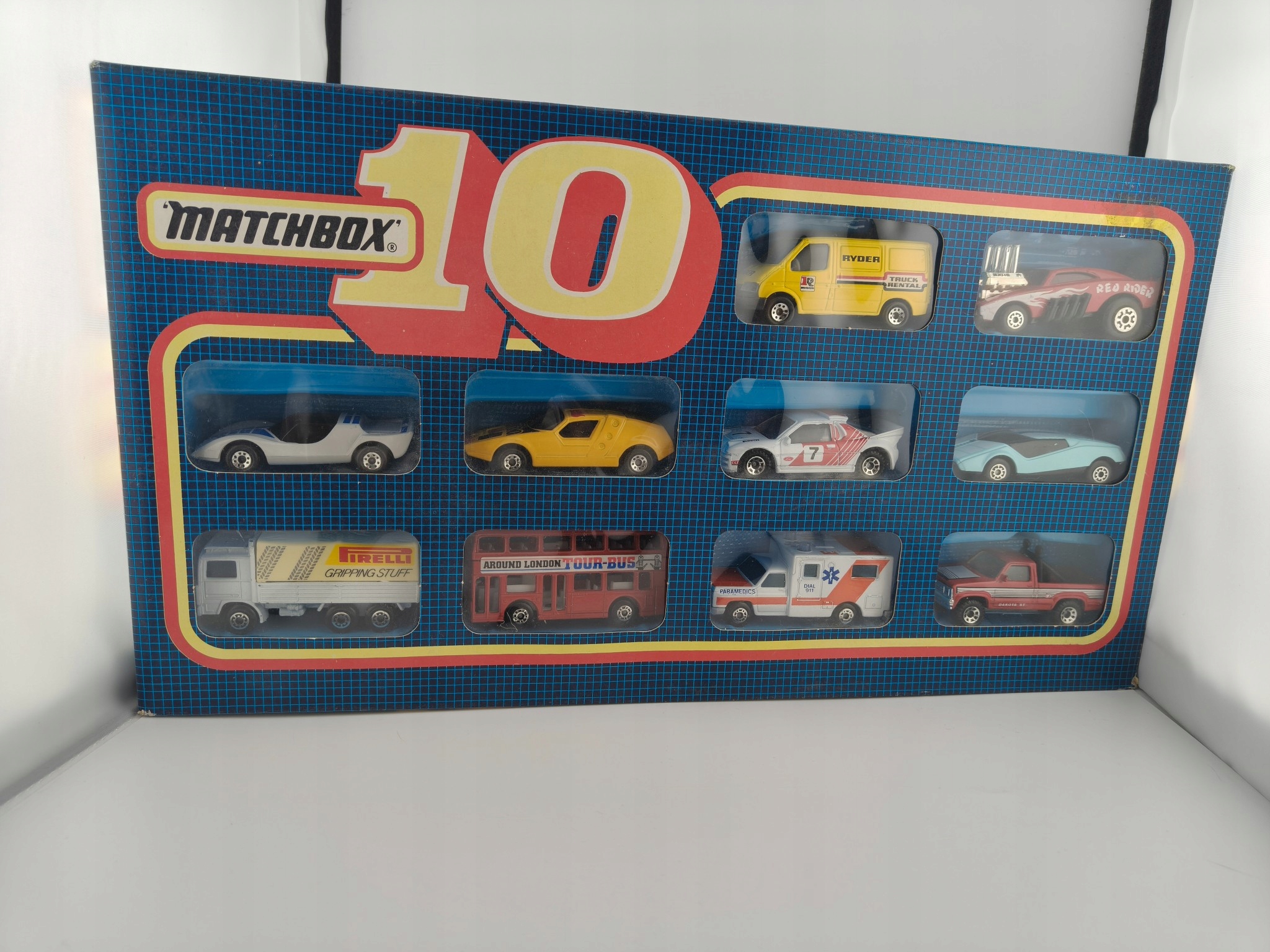 Matchbox 10 Pack Gift Set Box Zestaw Volvo Ford Dodge
