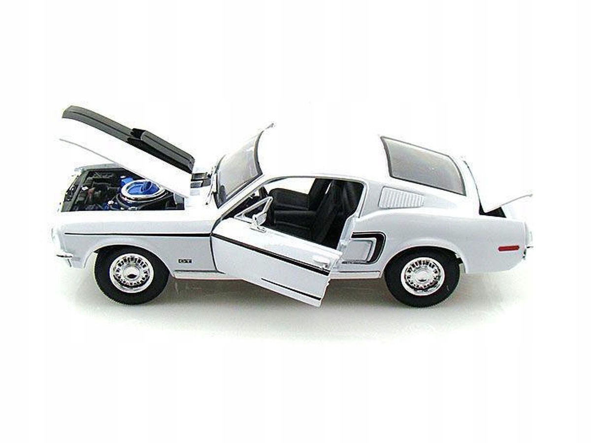 Ford Mustang Gt Cobra Jet White 1968 1/18 dárek