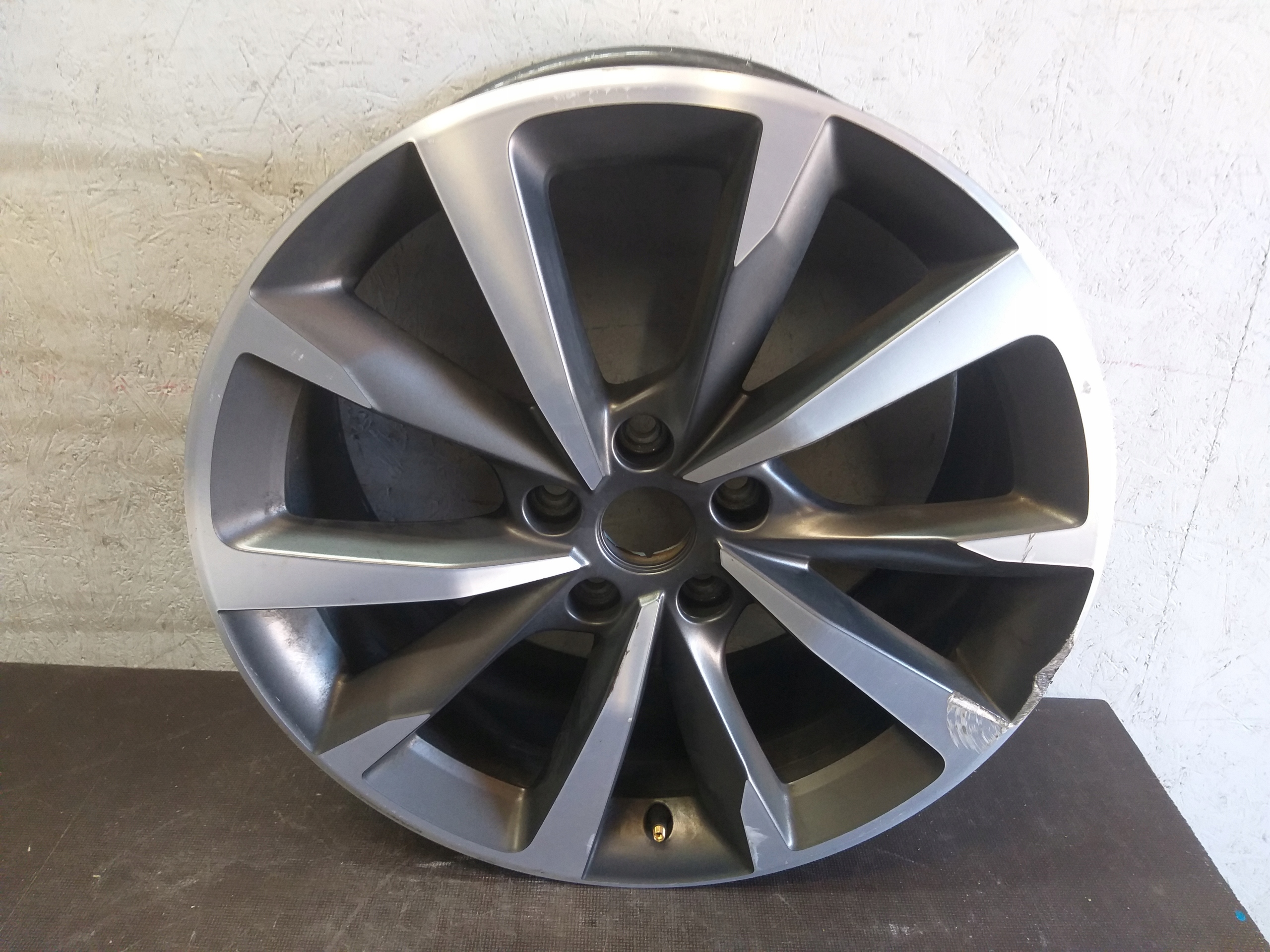 disc aluminium LEON IV 4 18" 5X112 7,5J ET46 5FA