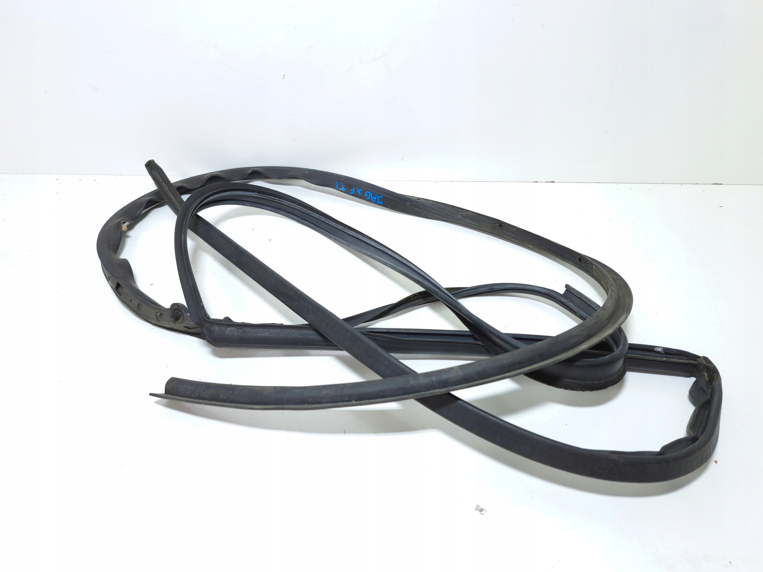 JAGUAR XF I X250 СЕДАН УЩІЛЬНЮВАЧ ДВЕРІ ЗАД. ЛІВА