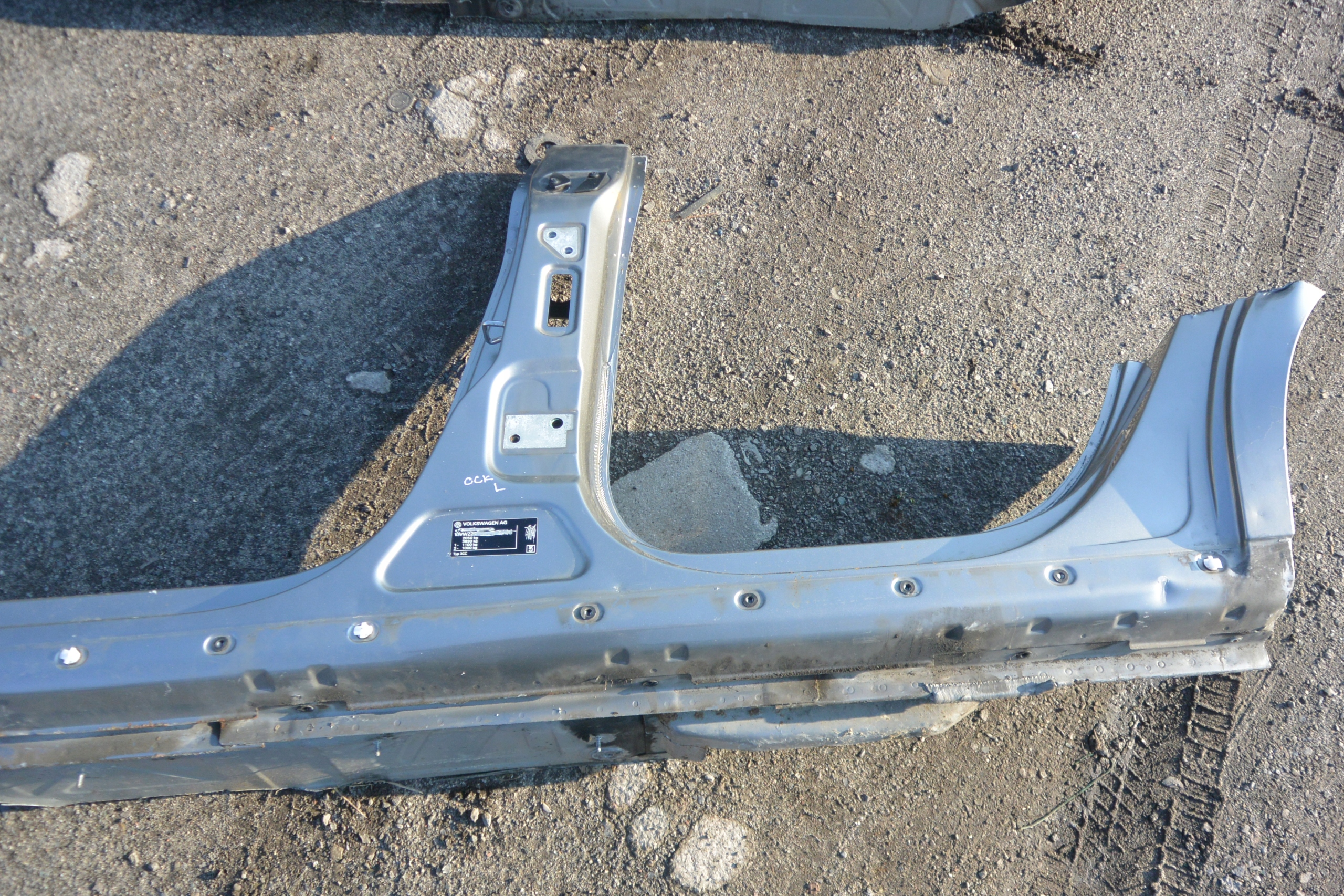 threshold left right LC8Y VW PASSAT CC LIFT 08-17