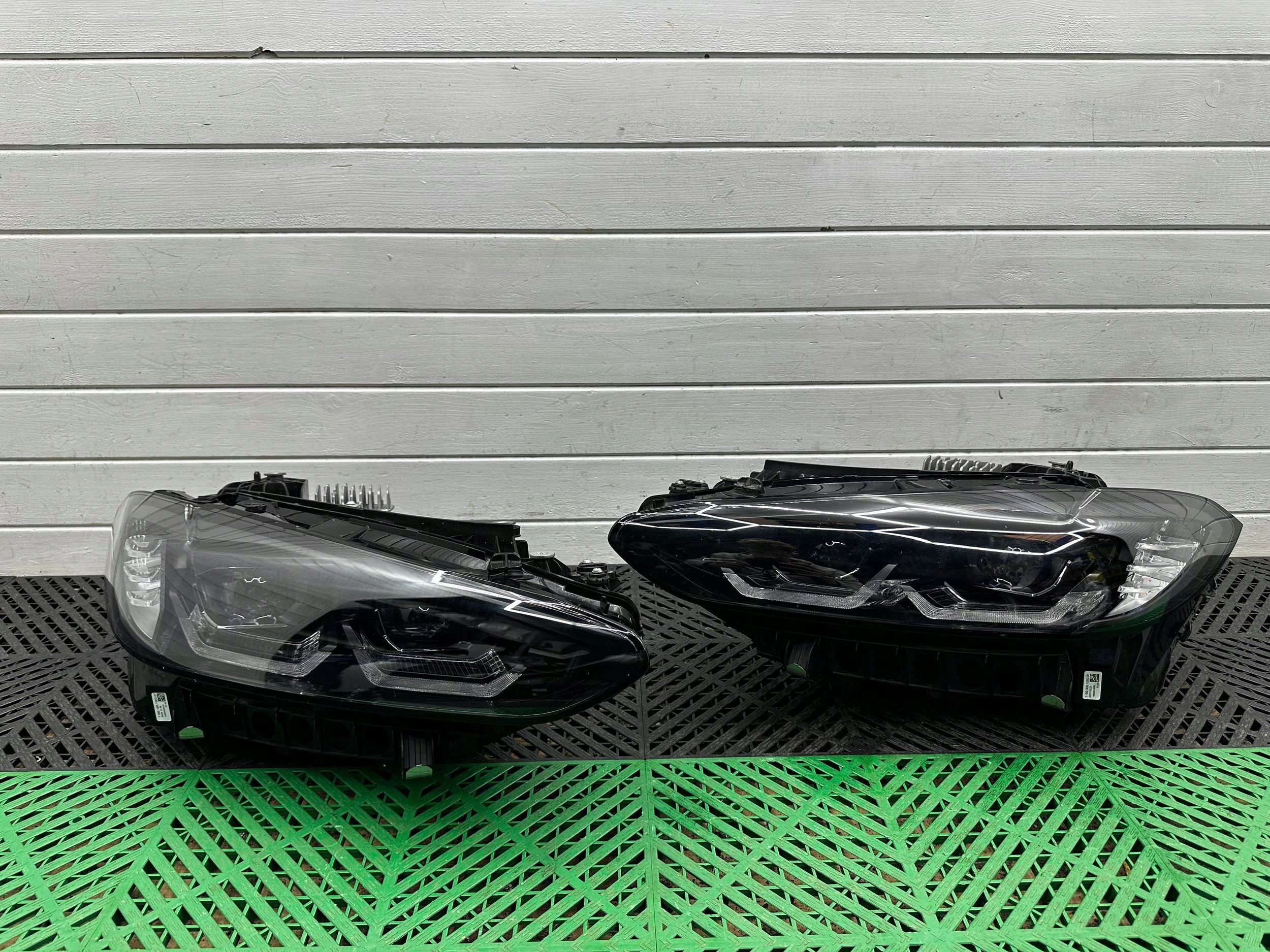 Komplet reflektorow przednich front BMW 4 G22 G23 G24 G26
