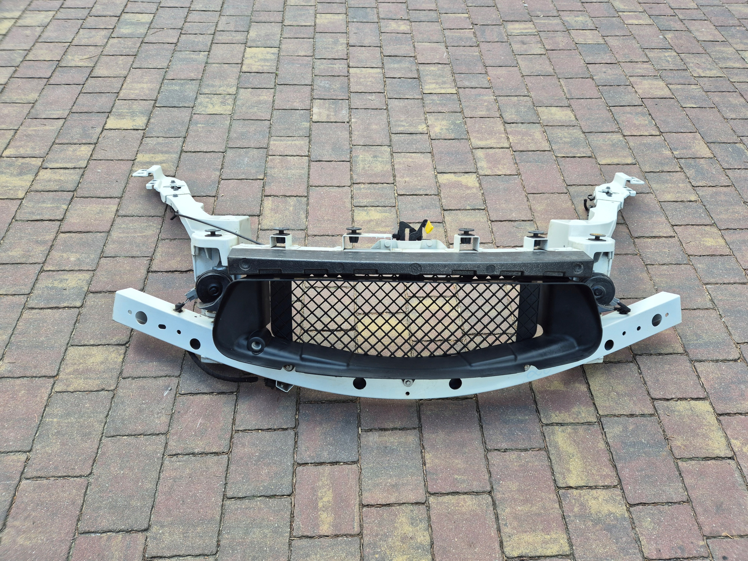 PAS PRZOD PRZEDNI BELKA WZMOCNIENIE MASERATI GHIBLI