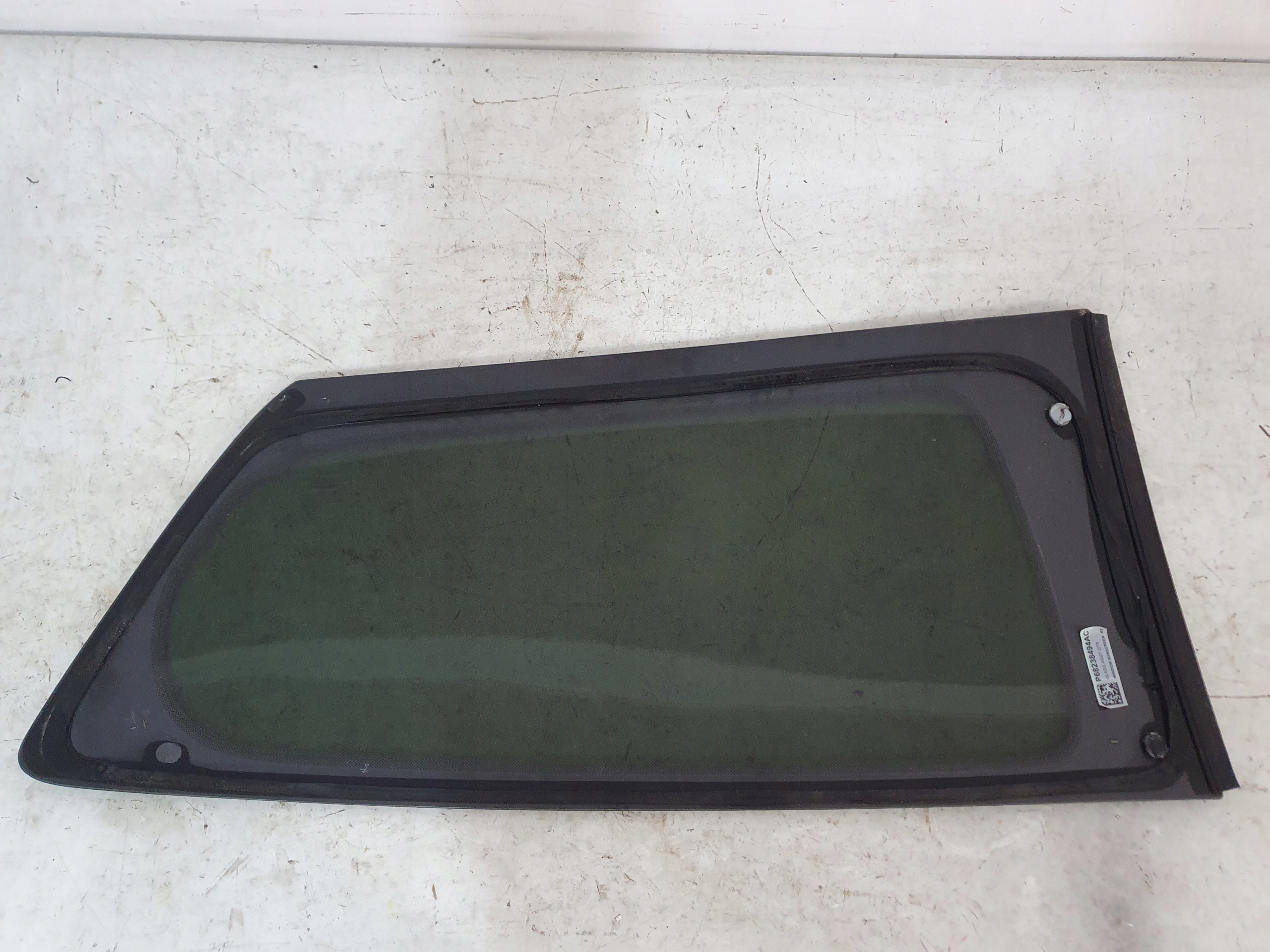 CHRYSLER PACIFICA II window bodywork rear part left 68238495AC right 68238494AC