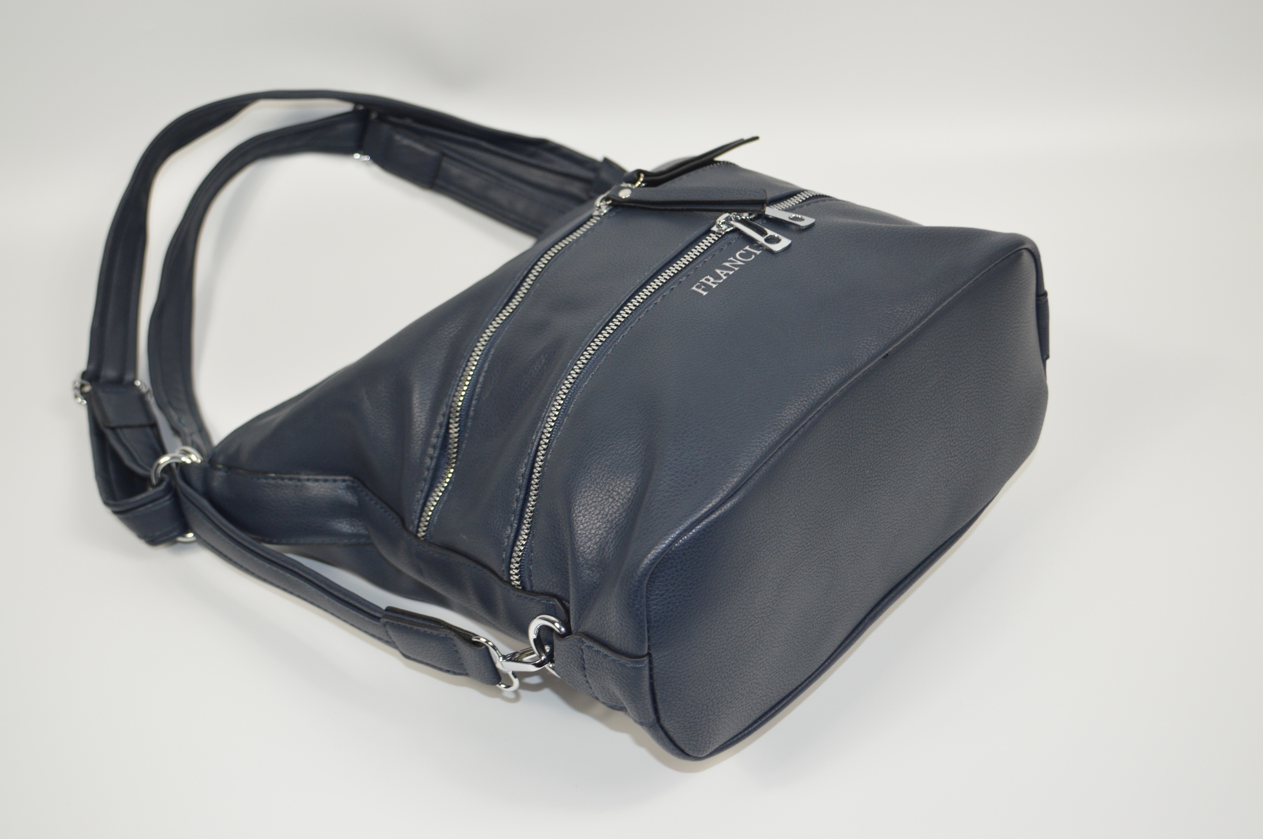 DUŻA POJEMNA TOREBKA DAMSKA LISTONOSZKA WOREK TORBO-PLECAK Materiał dominujący skóra ekologiczna