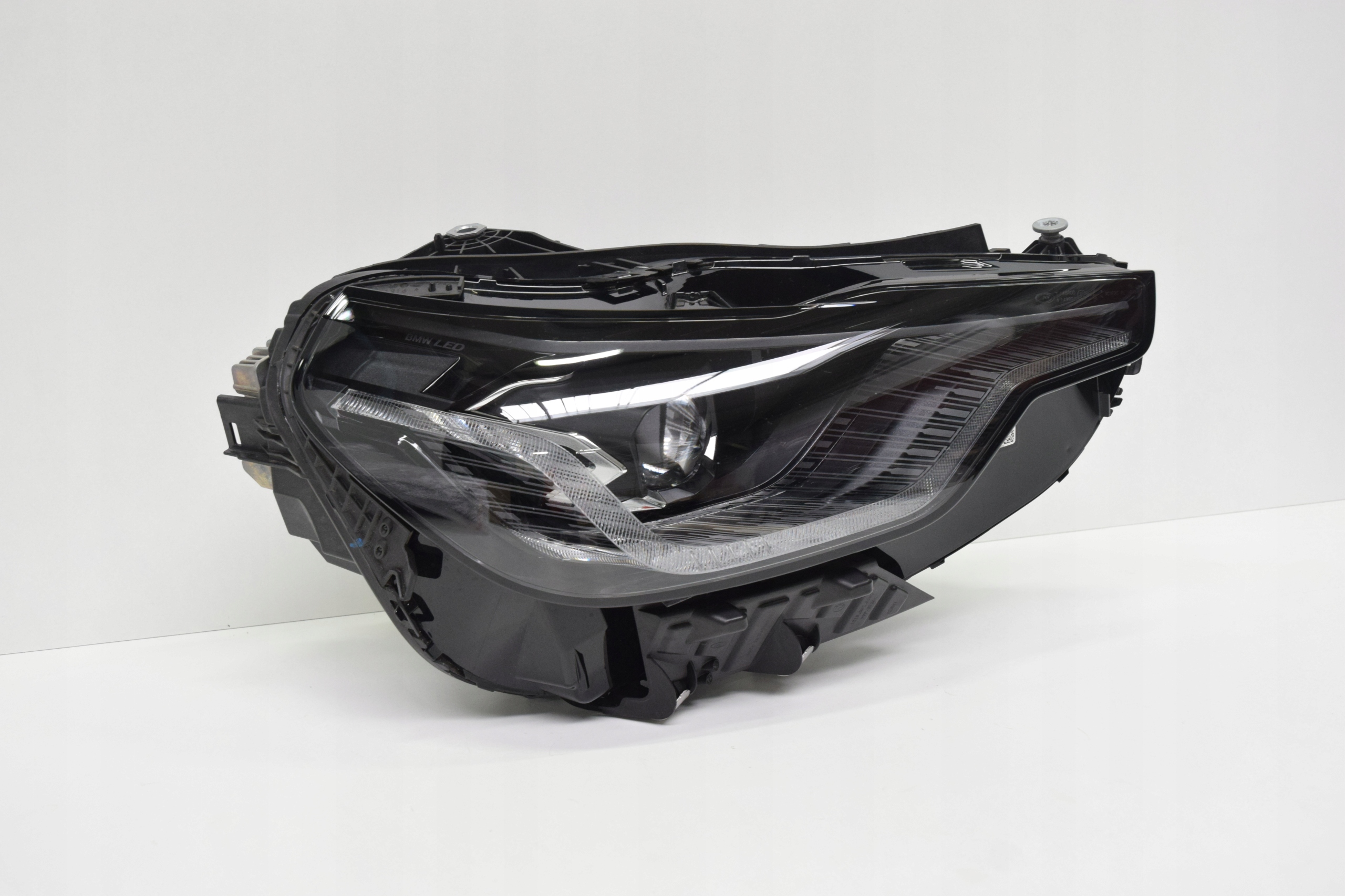 light right BMW 2 G42 M2 G87 LED ADAPTIVE BLACK SHADOWLINE black