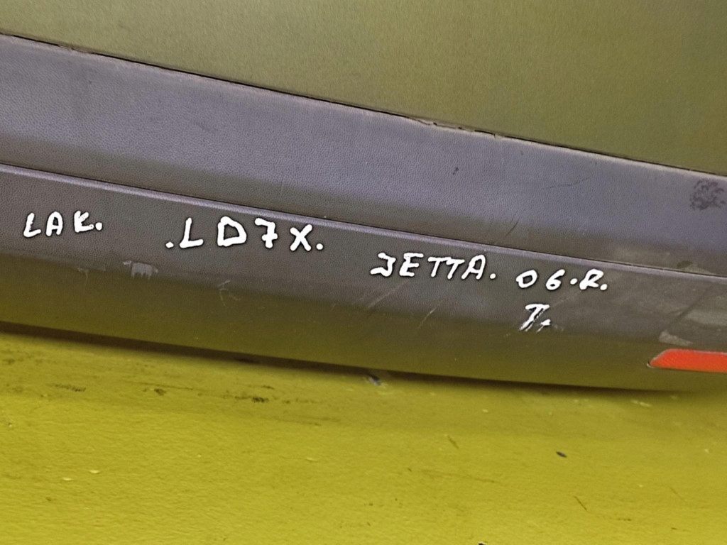 VW JETTA V bumper rear part LD7X