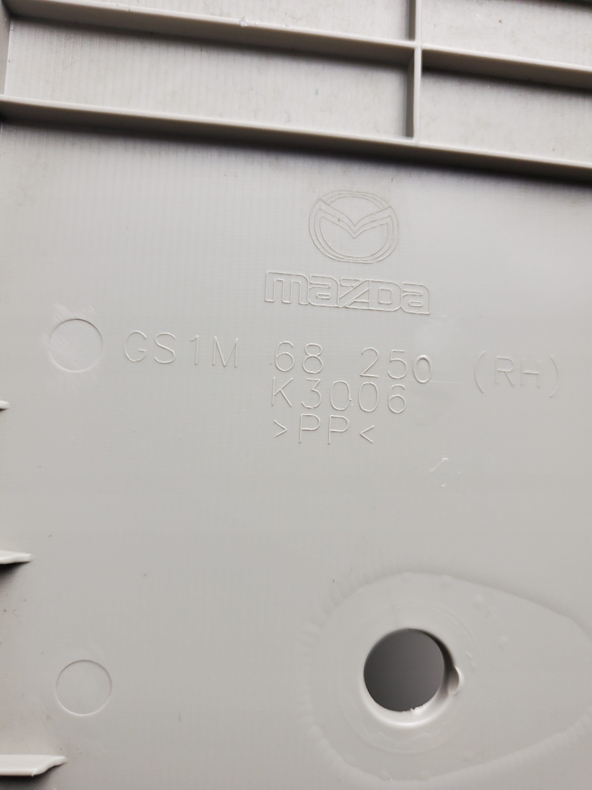 cover side SLUPKA right rear part MAZDA 6 GH HB OE