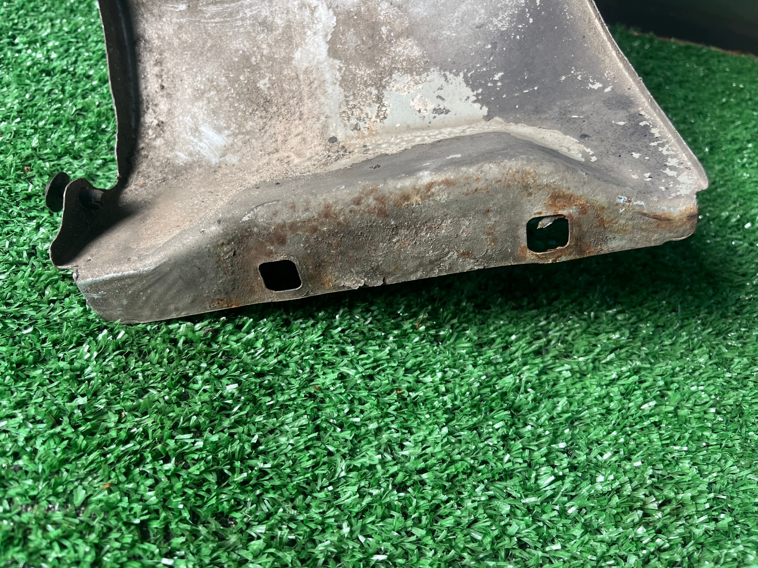fender right front FORD MONDEO MK 4 2008