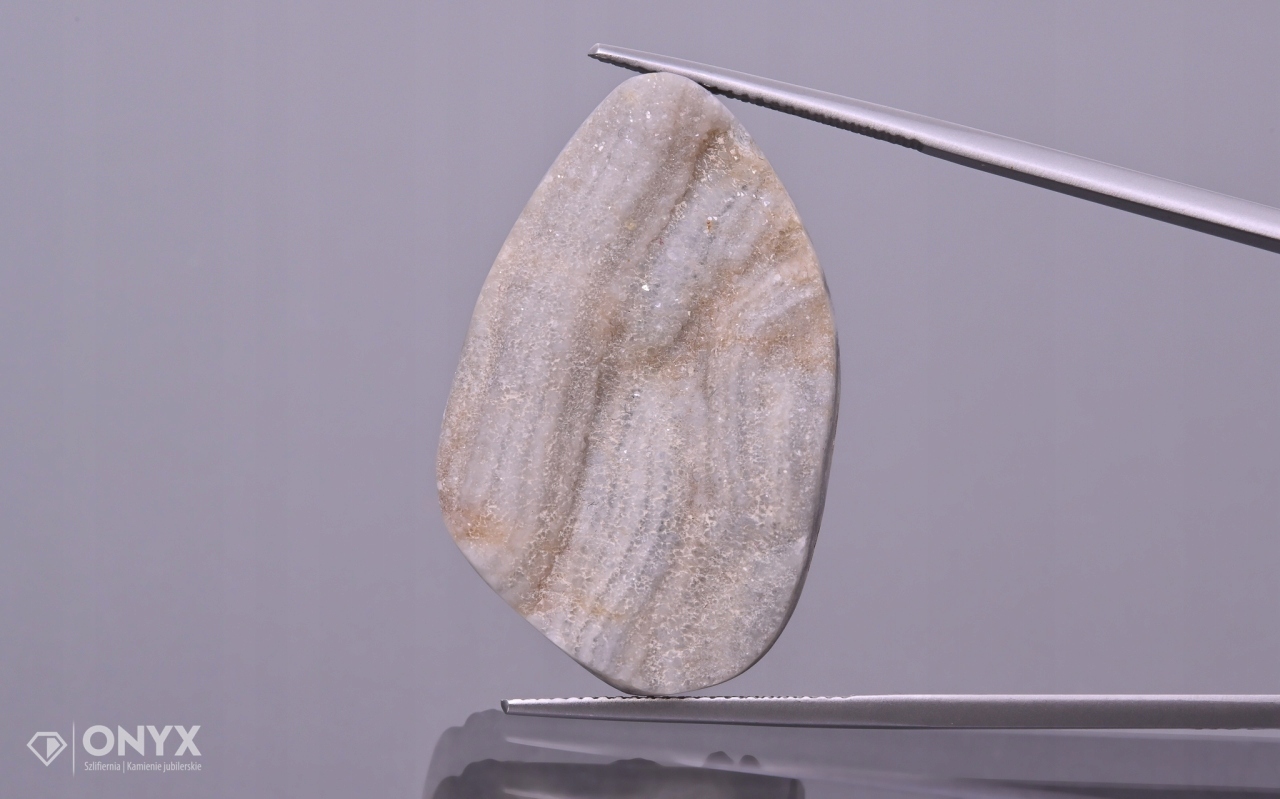 Růže chalcedonová nepravidelná 34,5x22,5 mm