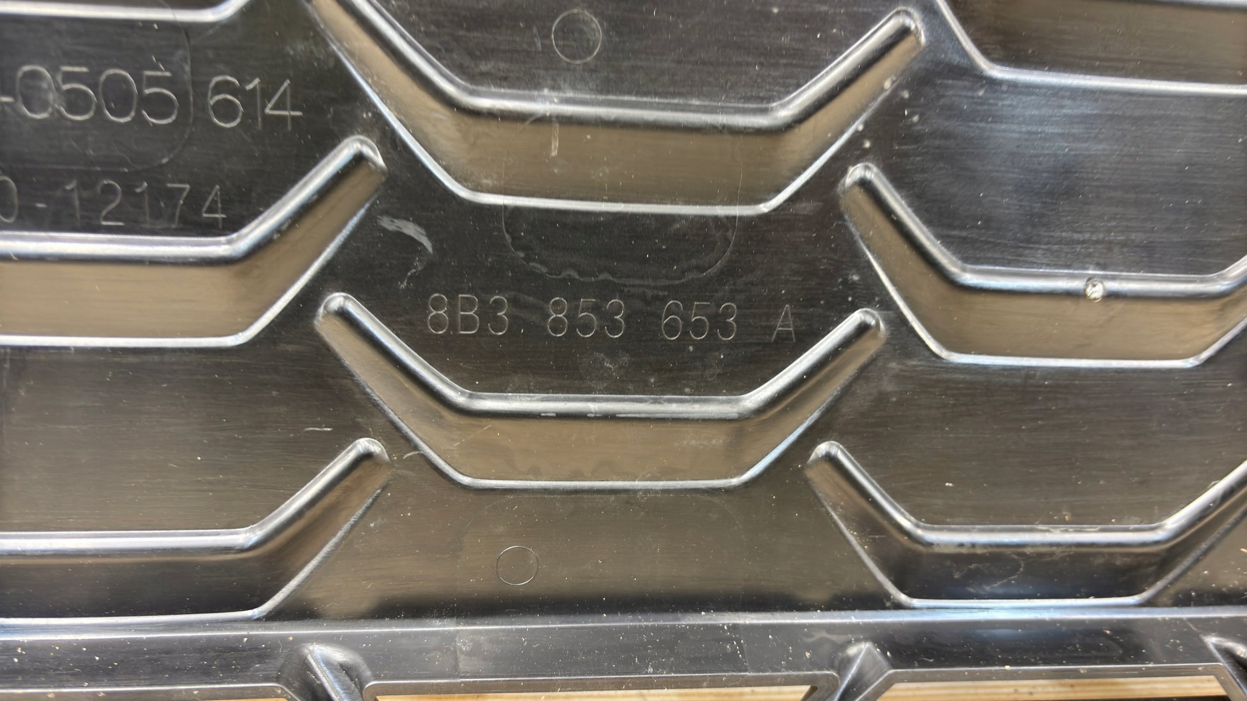 Audi A4 8B3 Kühlergrill FRONTGRILL Kühlergitter 8B3853653A0 - Thumbnail 4