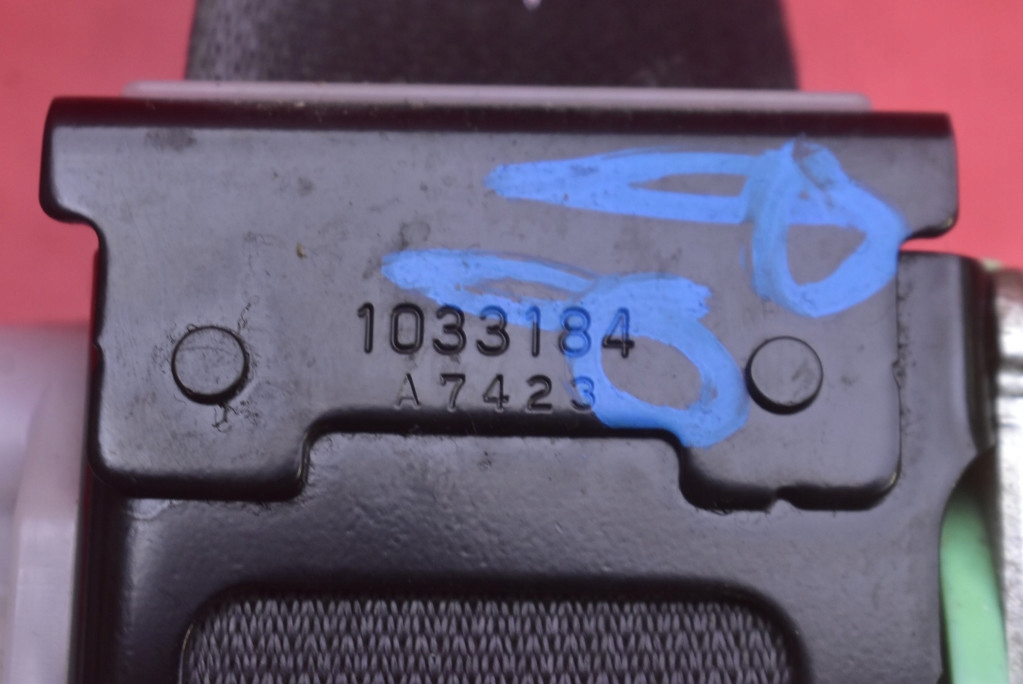 Gurten Sicherheits rechts vorne Spanner 1033184 TOYOTA COROLLA E14 06-10