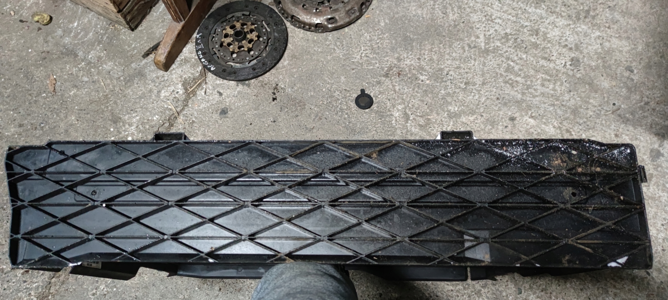 BMW E65 3.6 4.4 OBUDOWA RAMKA CHŁODNIC PAS PRZEDNI Typ samochodu Samochody osobowe