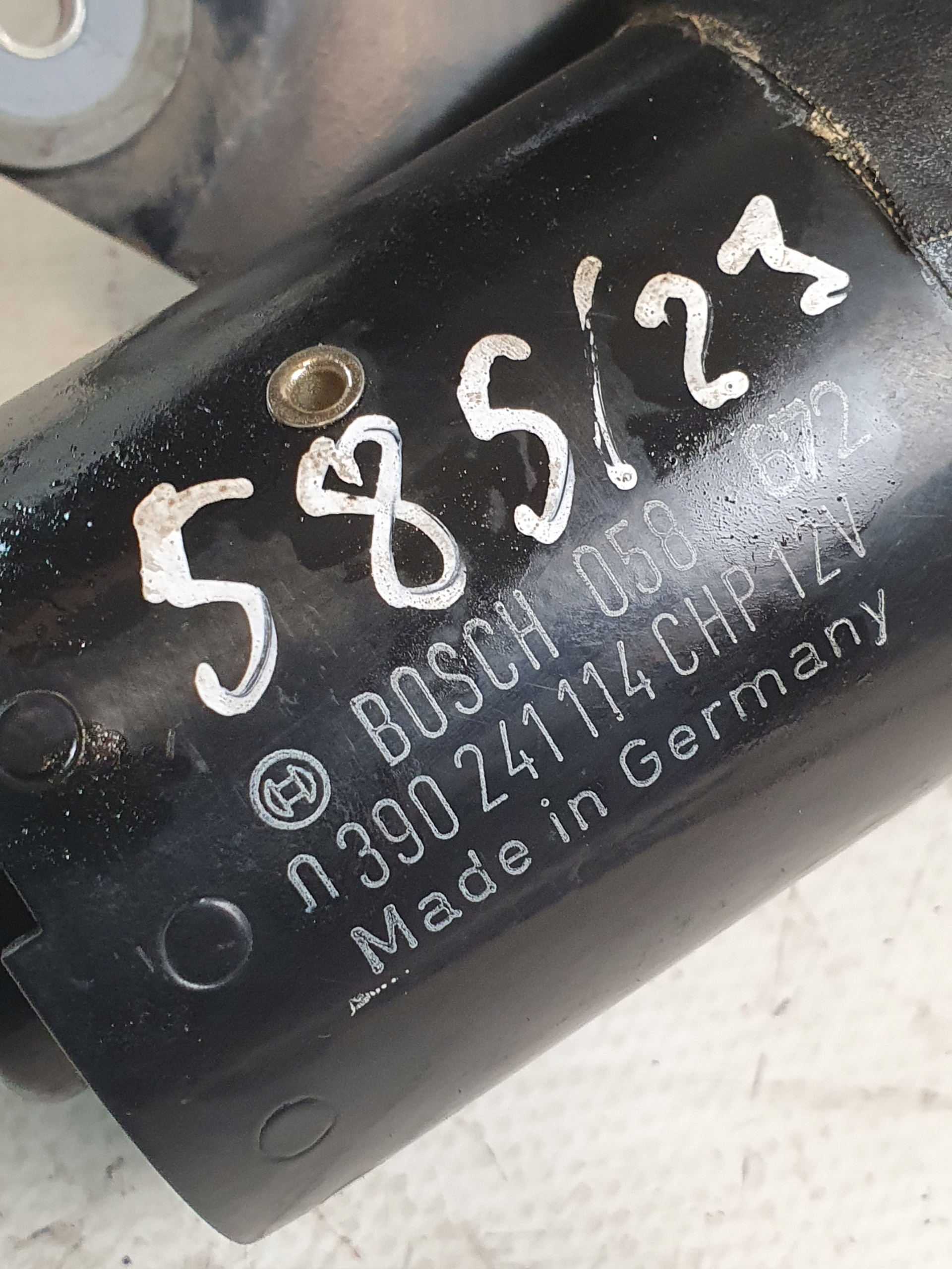 engine of wipers front OE 0390241114 VOLVO S40 and 96r.