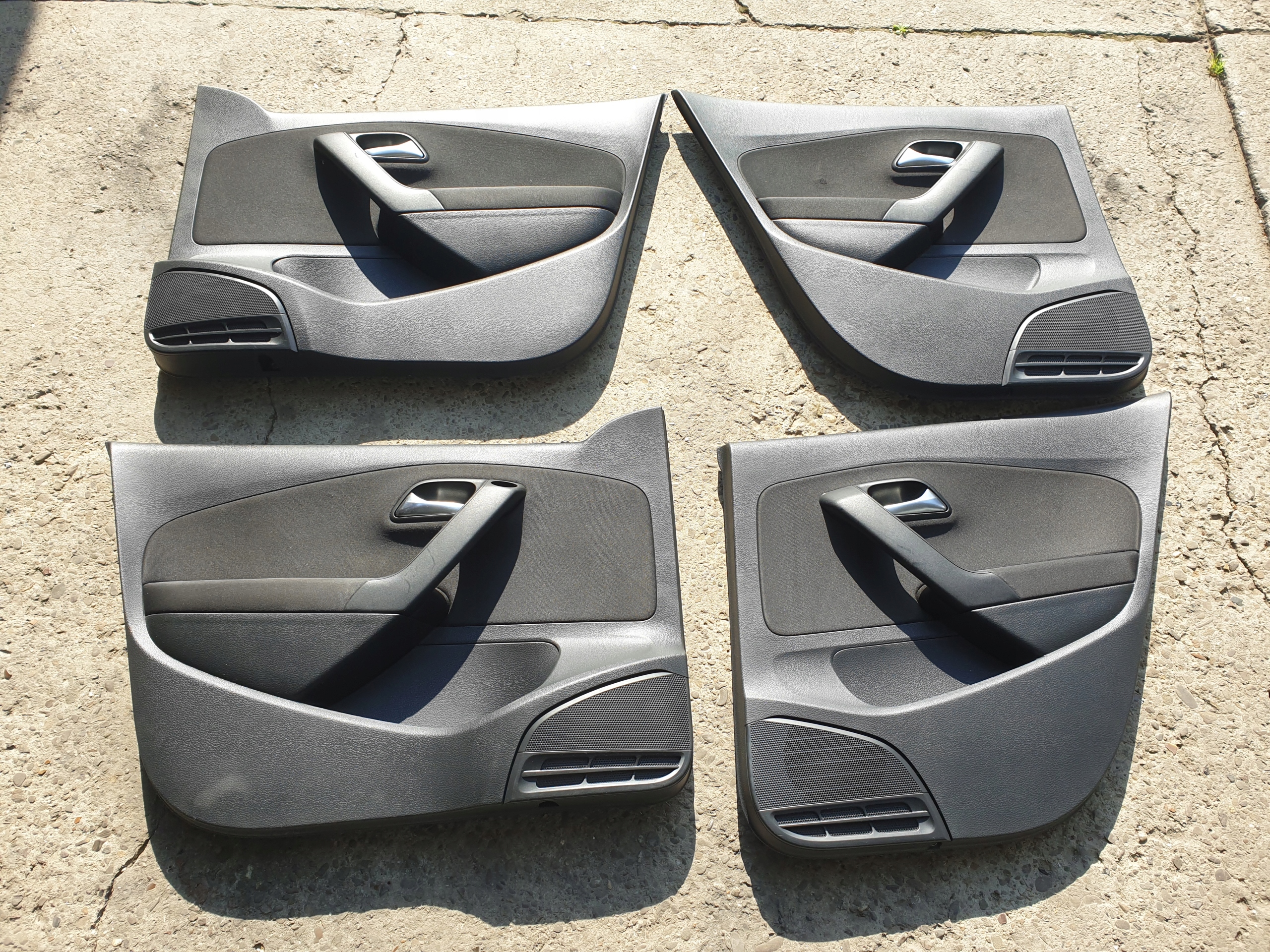 side upholstery for door VW POLO 5 V 6R 2009- 5D