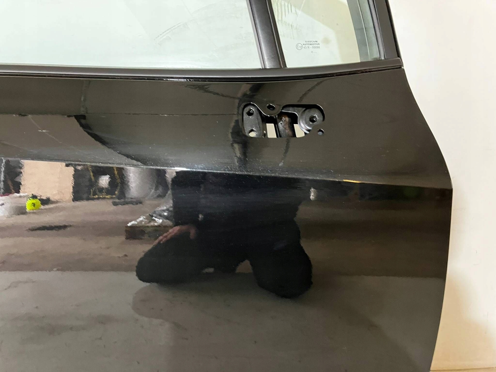 COROLLA E21 DRZWI PRZEDNIE PRAWE PRAWY PRZÓD KOMPLETNE 209 Typ samochodu Samochody osobowe