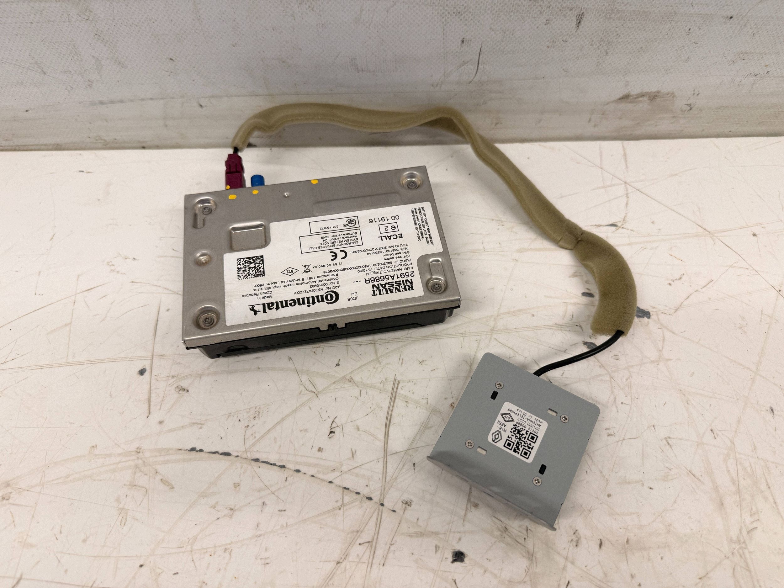 Renault Express II amplifier anteny 2591A5686R 282120588R