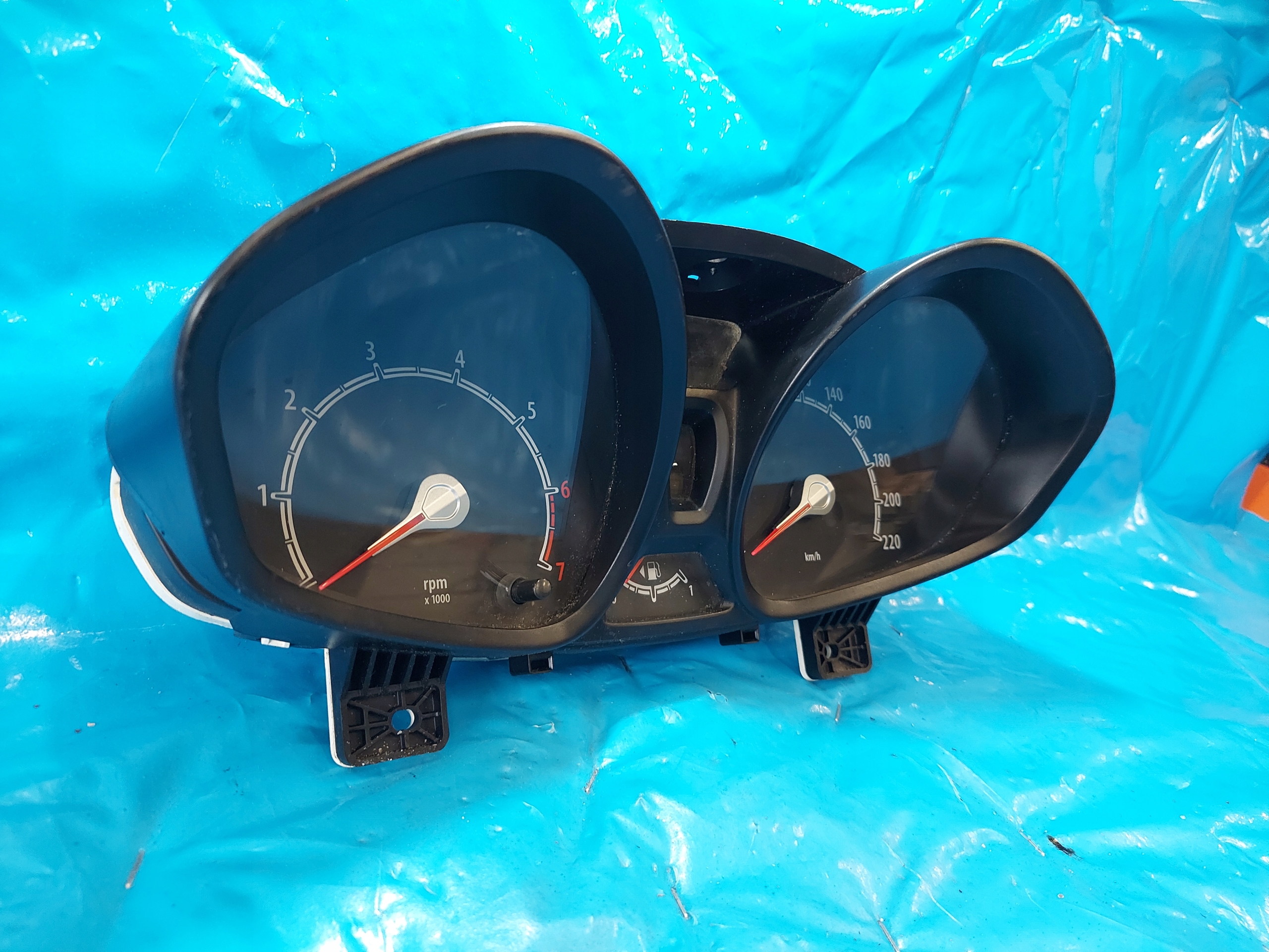 dials clock FIESTA MK 7