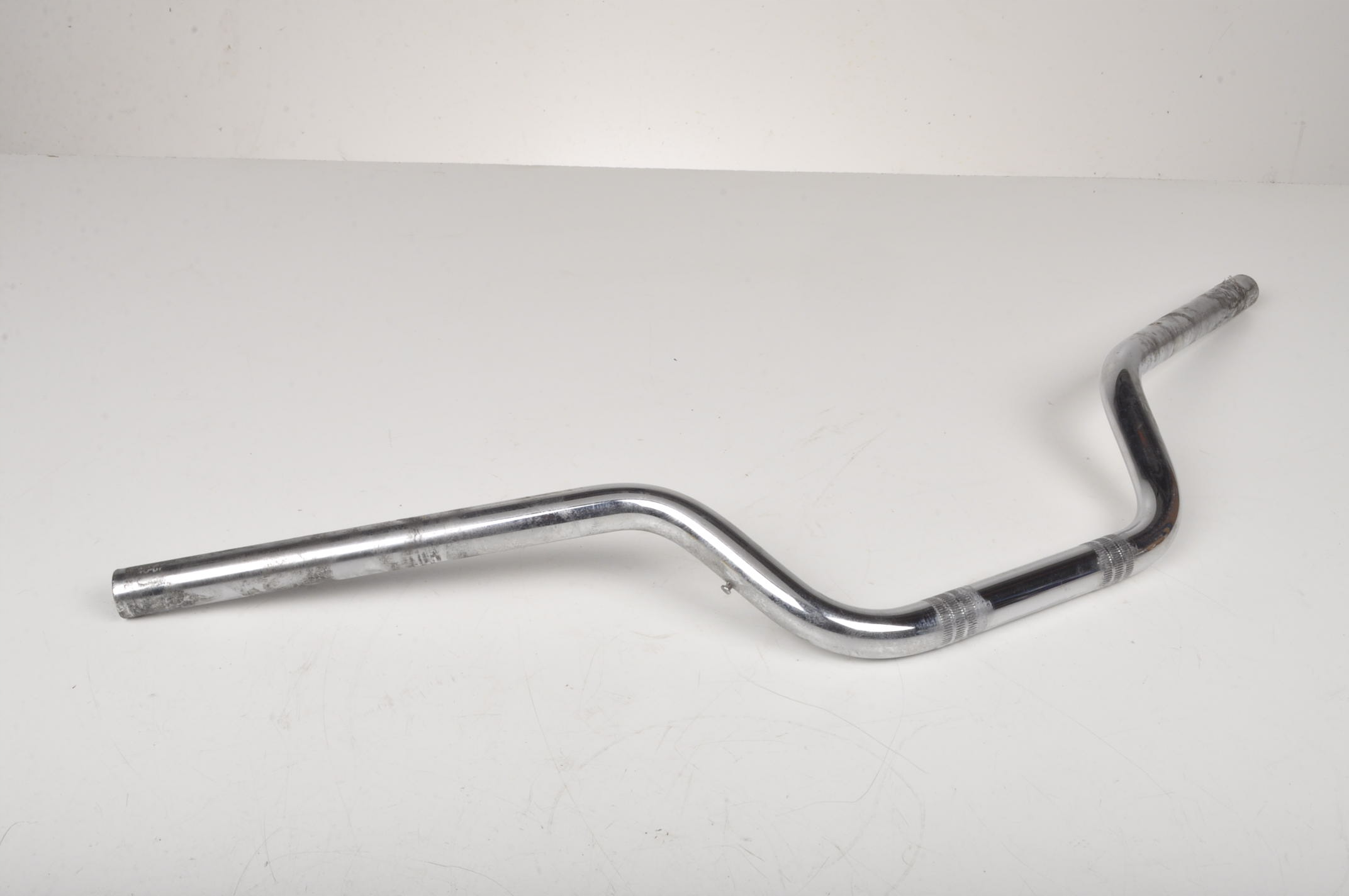 Руль мотоцикла TRIUMPH BONNEVILLE T100 SE