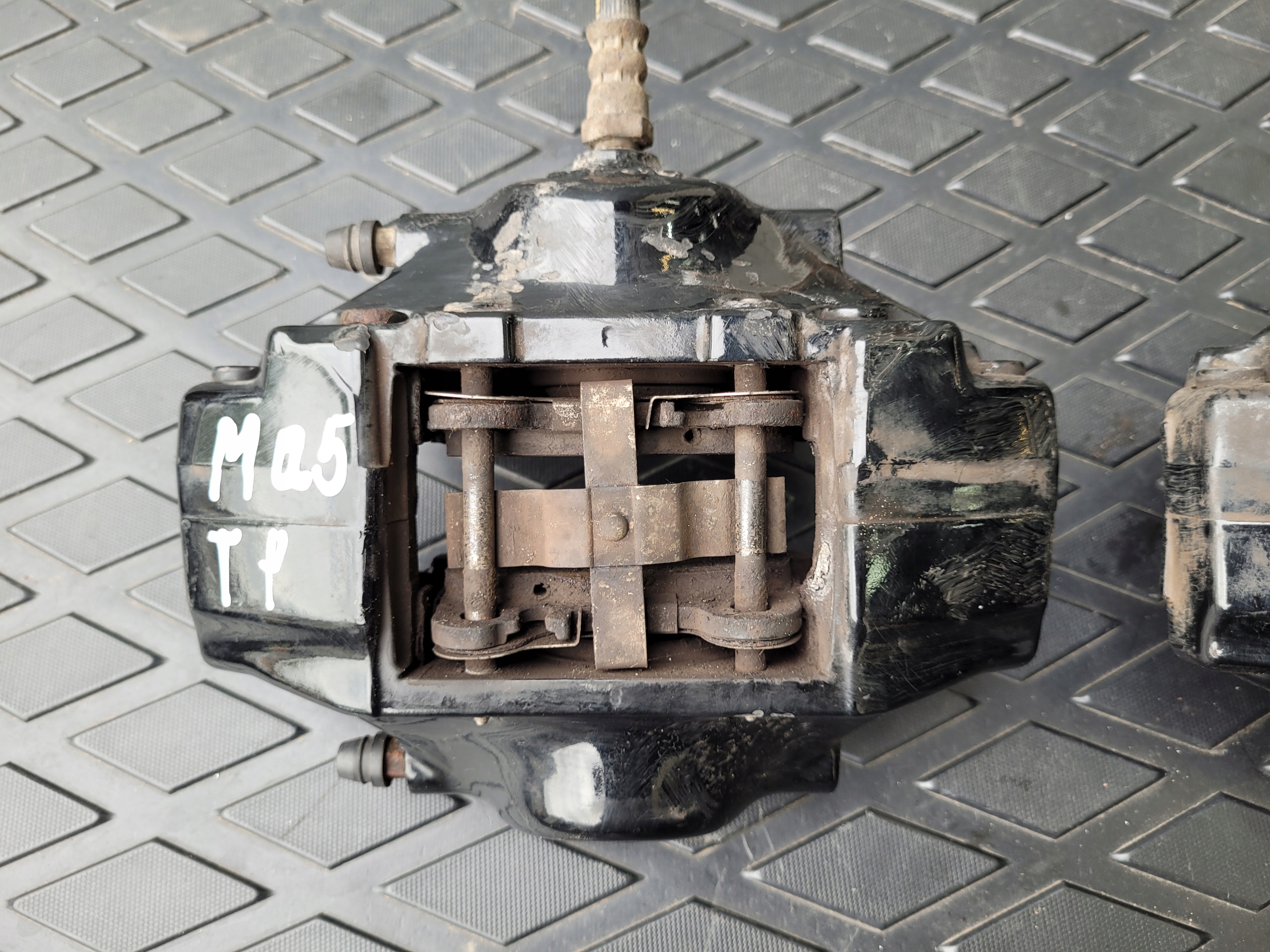 caliper rear part rear right left MASERATI QUATTROPORTE V 4.2 V8
