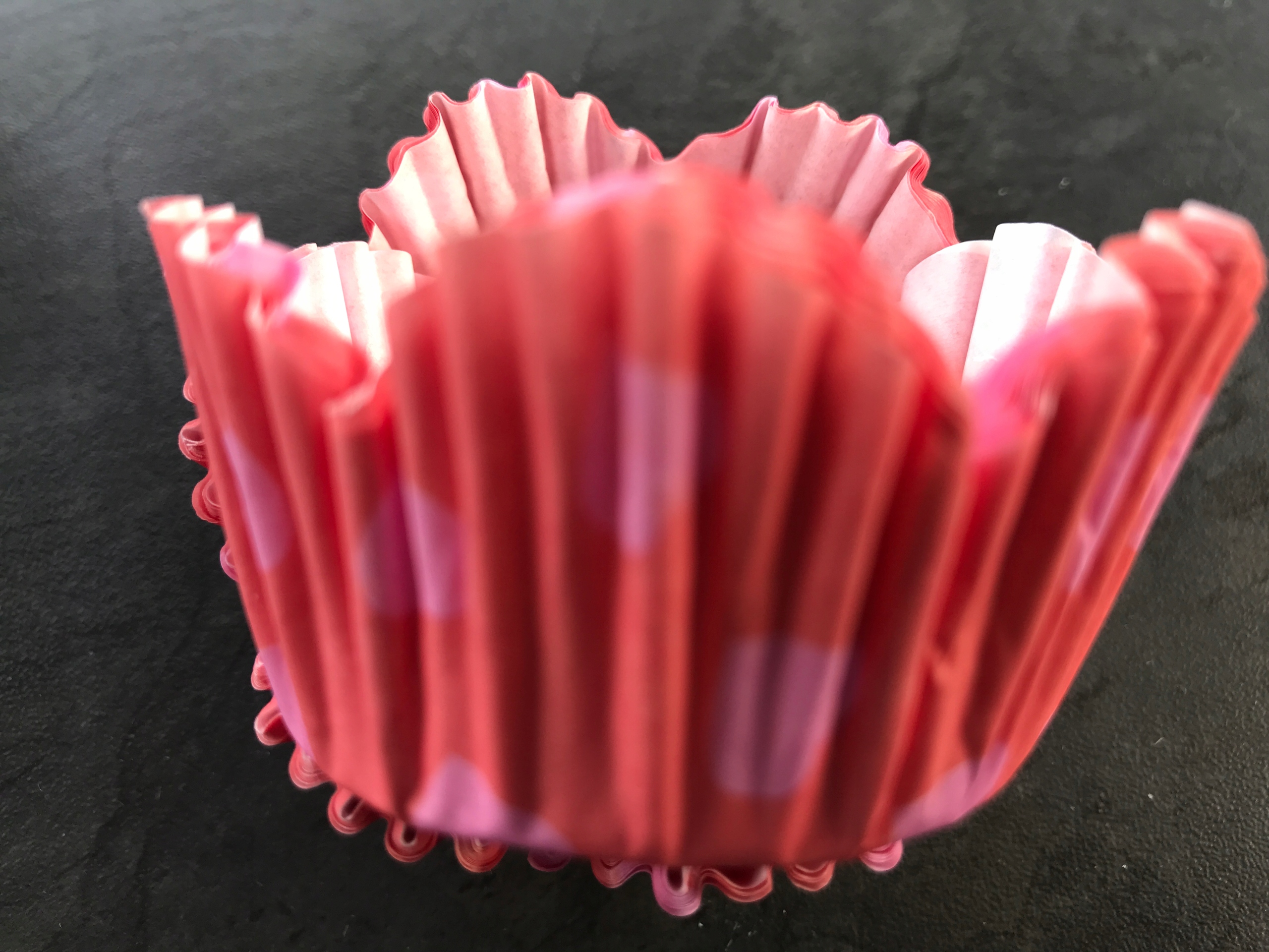 FOREMKI PAPIEROWE NA BABECZKI MUFFINKI PAPILOTKI Z PAPIERU OLDMAN 80szt 7cm Stan opakowania oryginalne