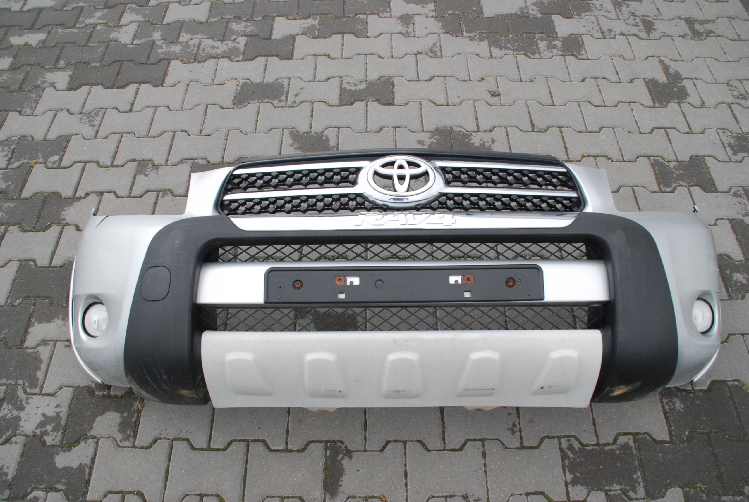 ZDERZAK PRZÓD KANGUR PRZEDNI TOYOTA RAV4 III 2008r za 2100 zł z ŁUKÓW ...