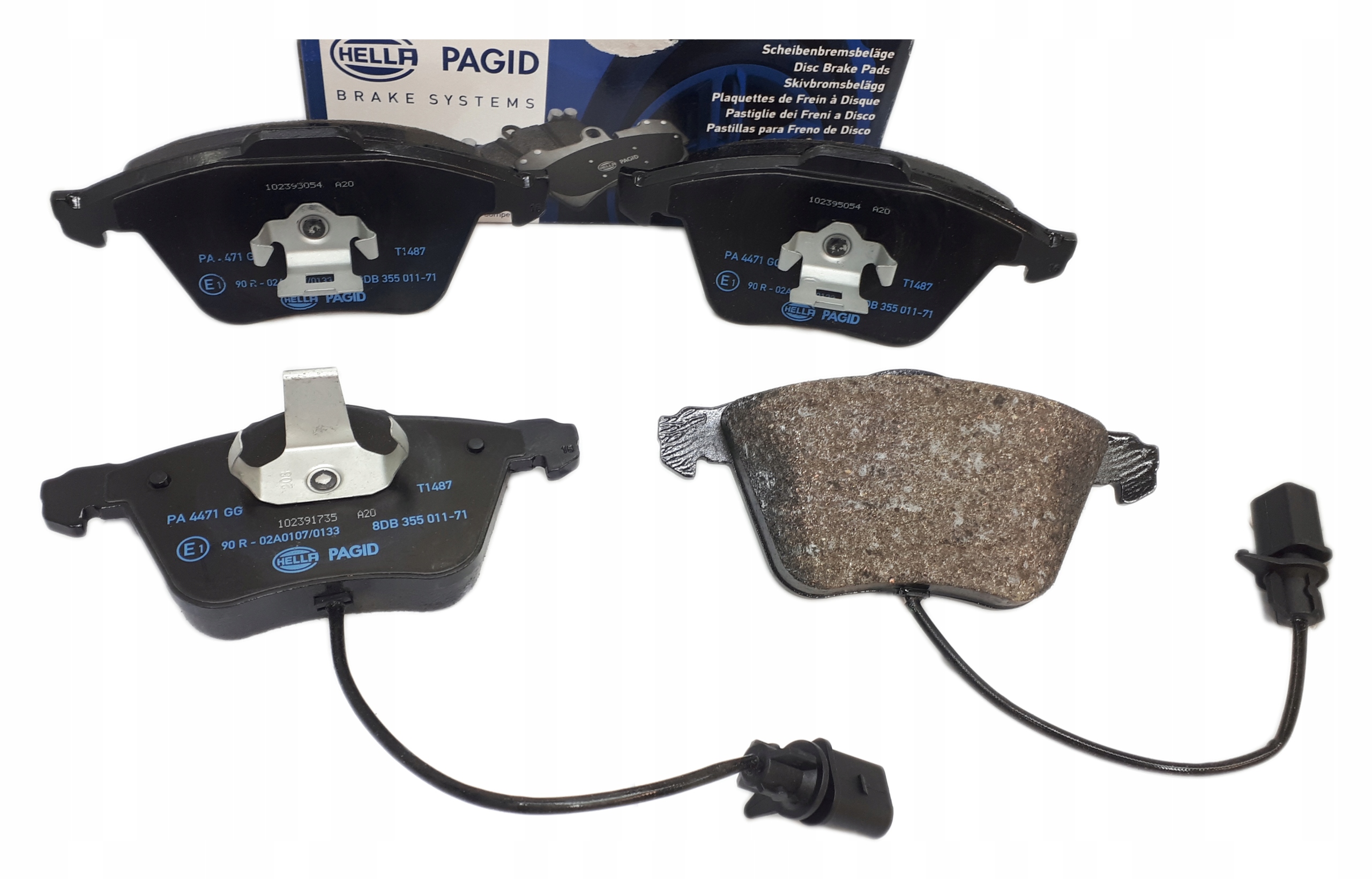 8DB 355 - Колодки передние SEAT EXEO ST AUDI A4 B6 B7 A6 C6 A8