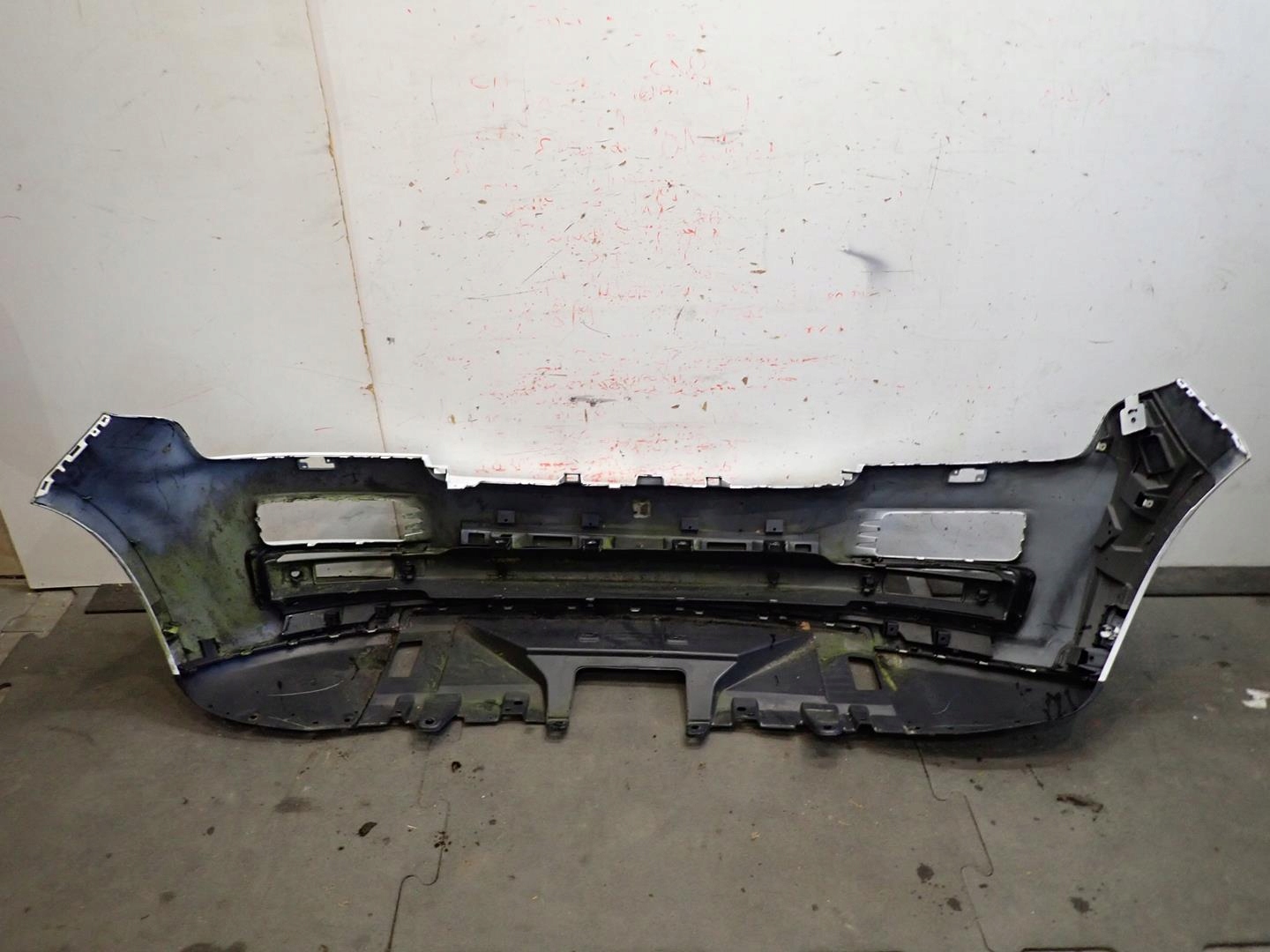 bumper front front LAND ROVER VOGUE 2012