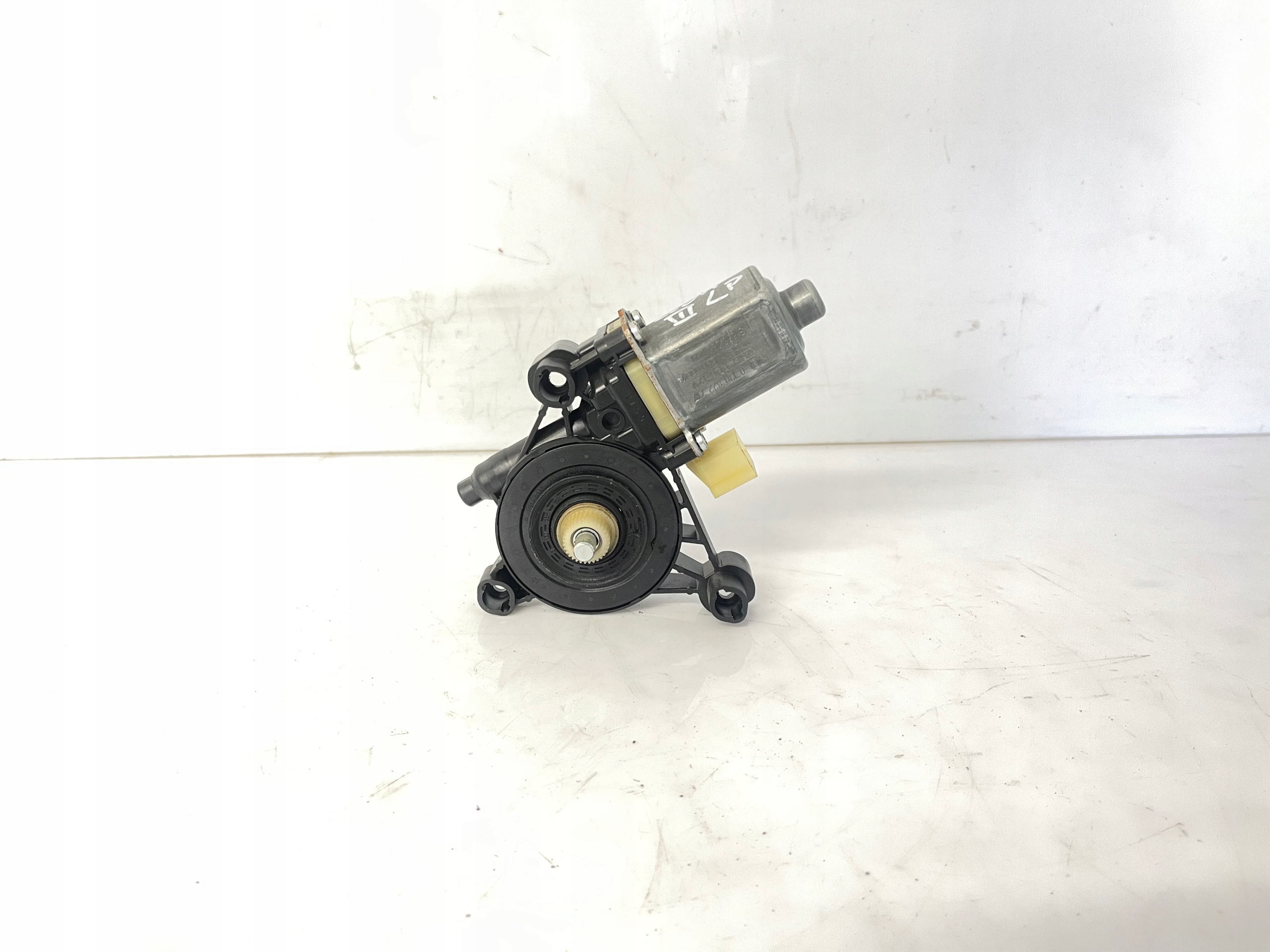 SEAT LEON III HB mini motor windows left front 5Q0959801B